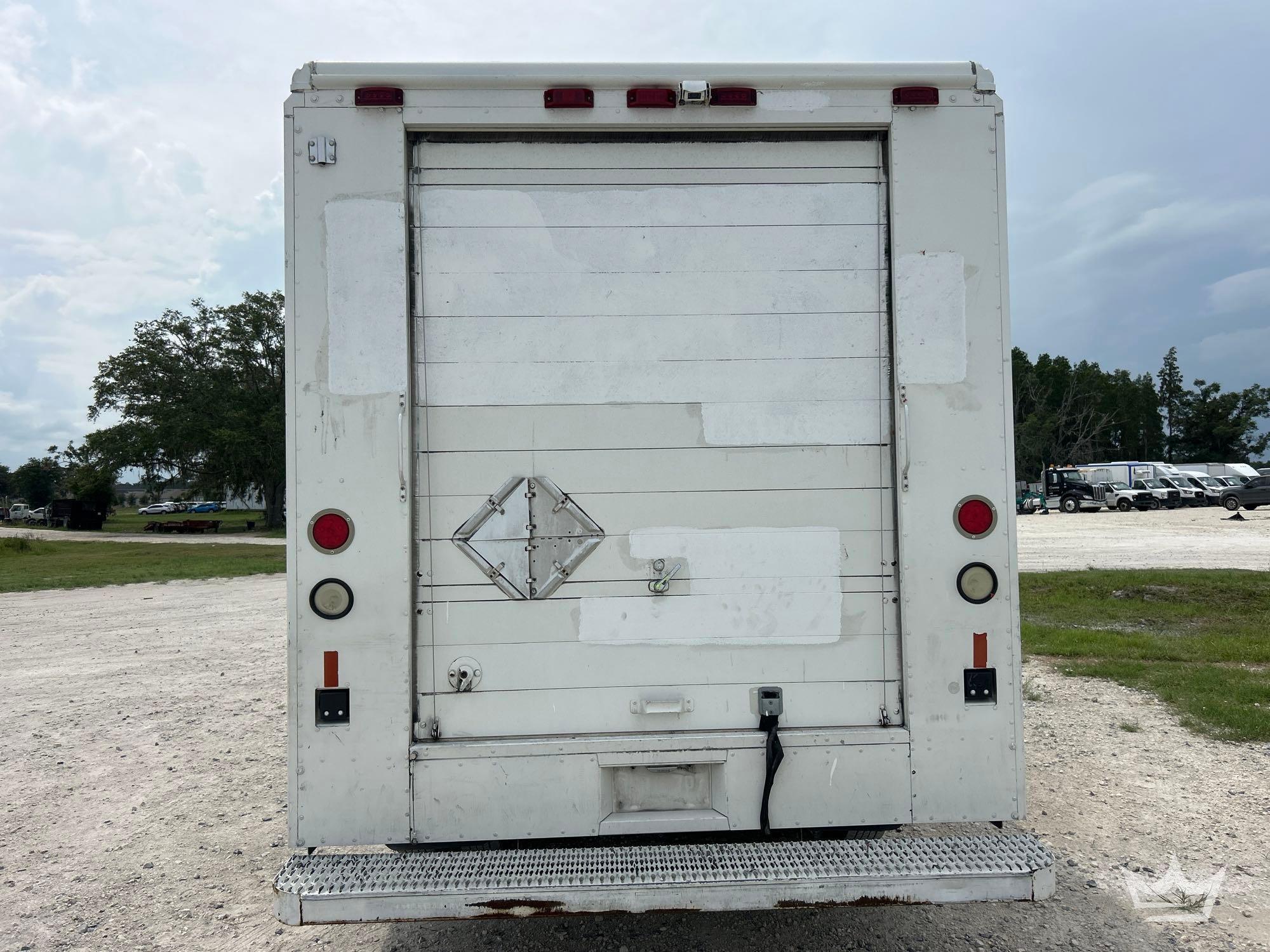 2000 Freightliner MT45