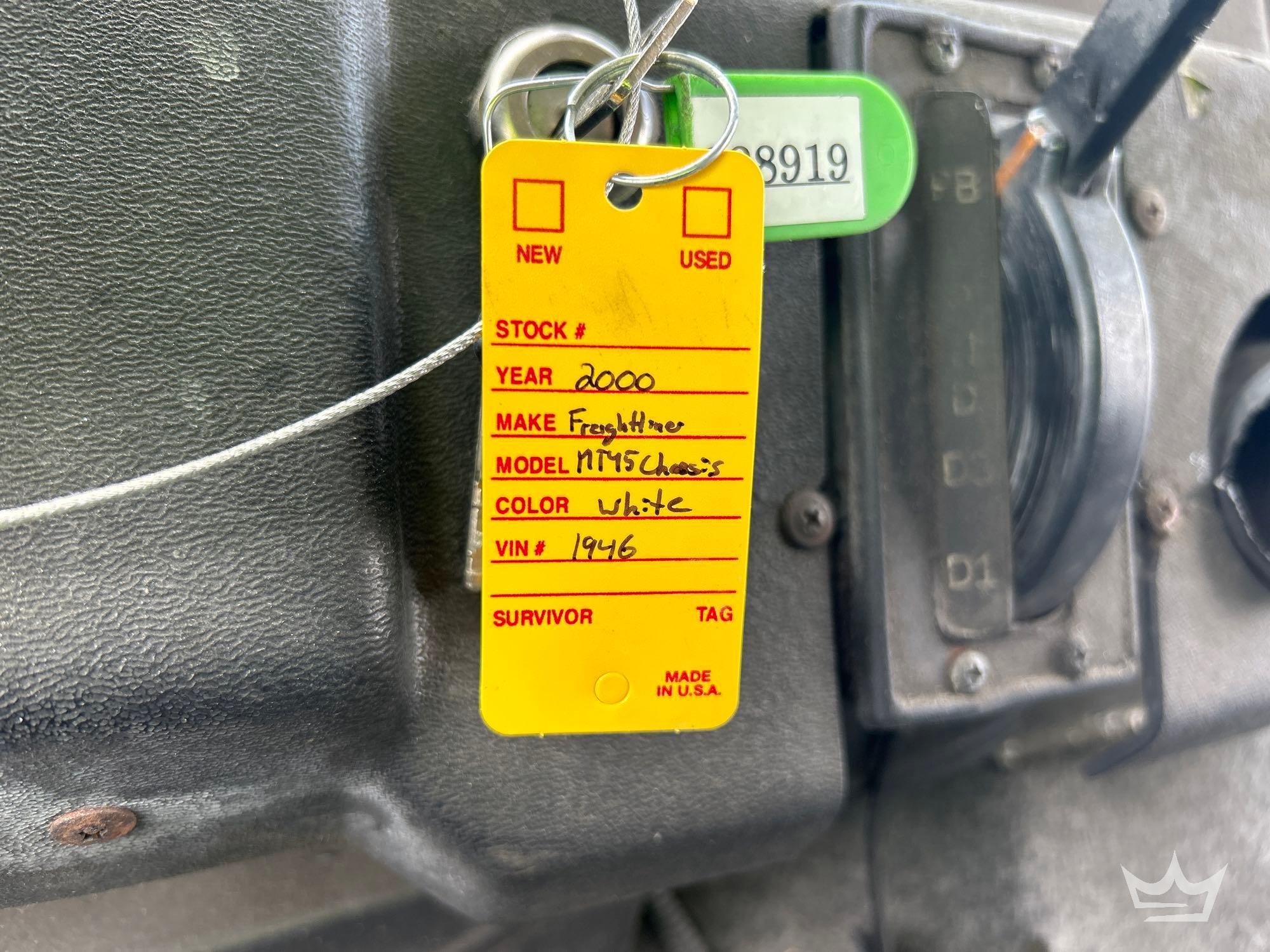 2000 Freightliner MT45