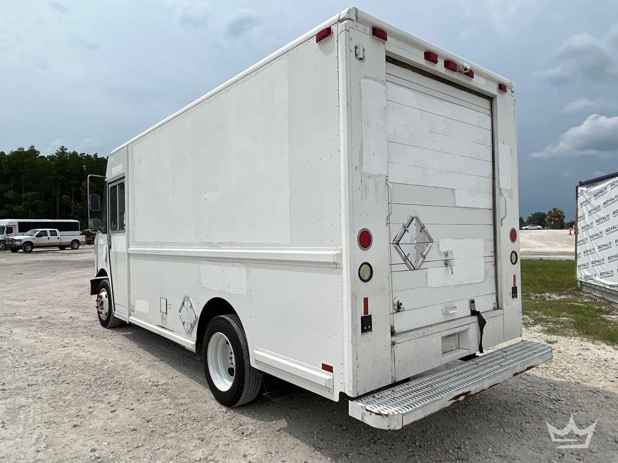 2000 Freightliner MT45