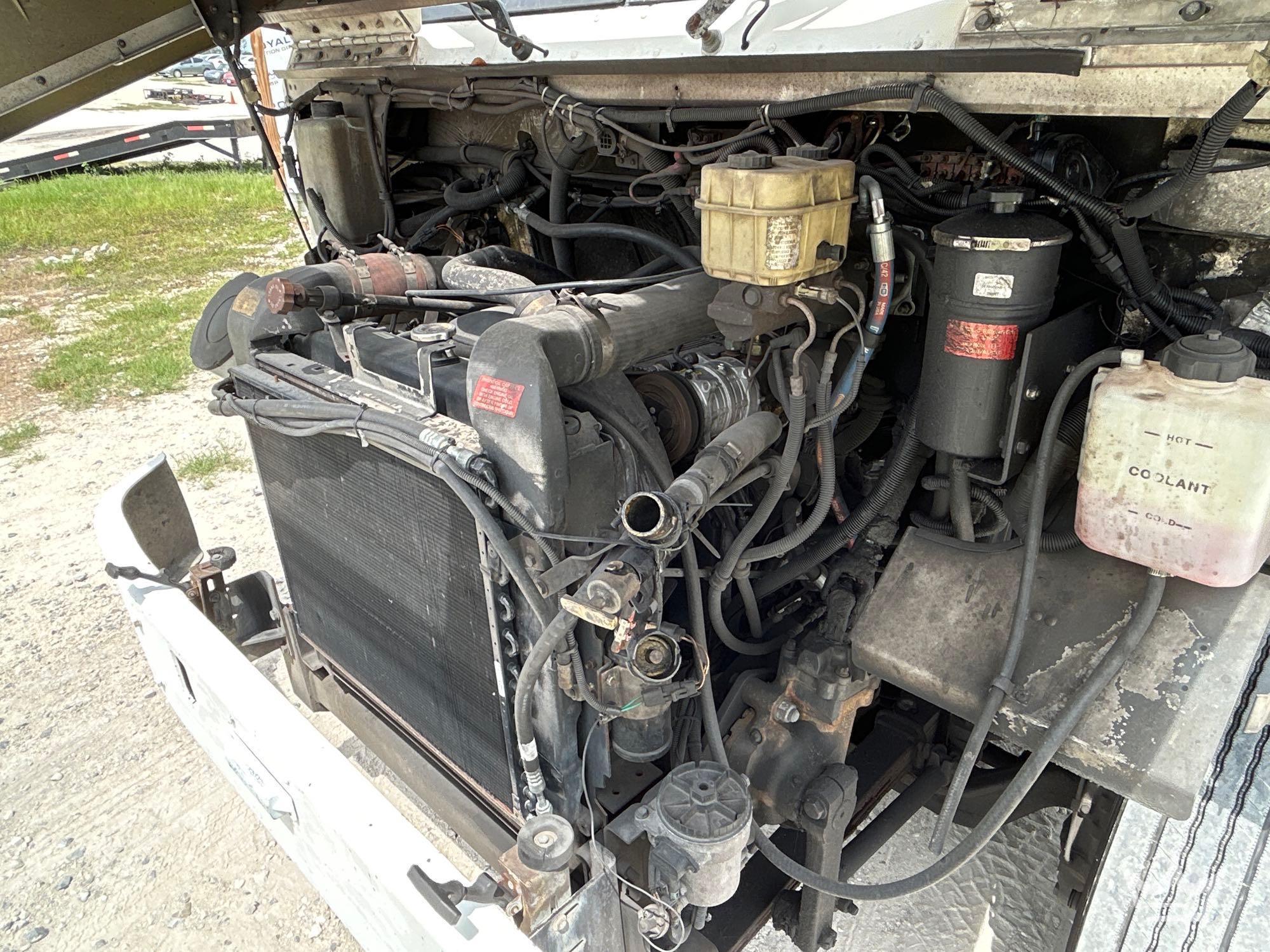 2000 Freightliner MT45