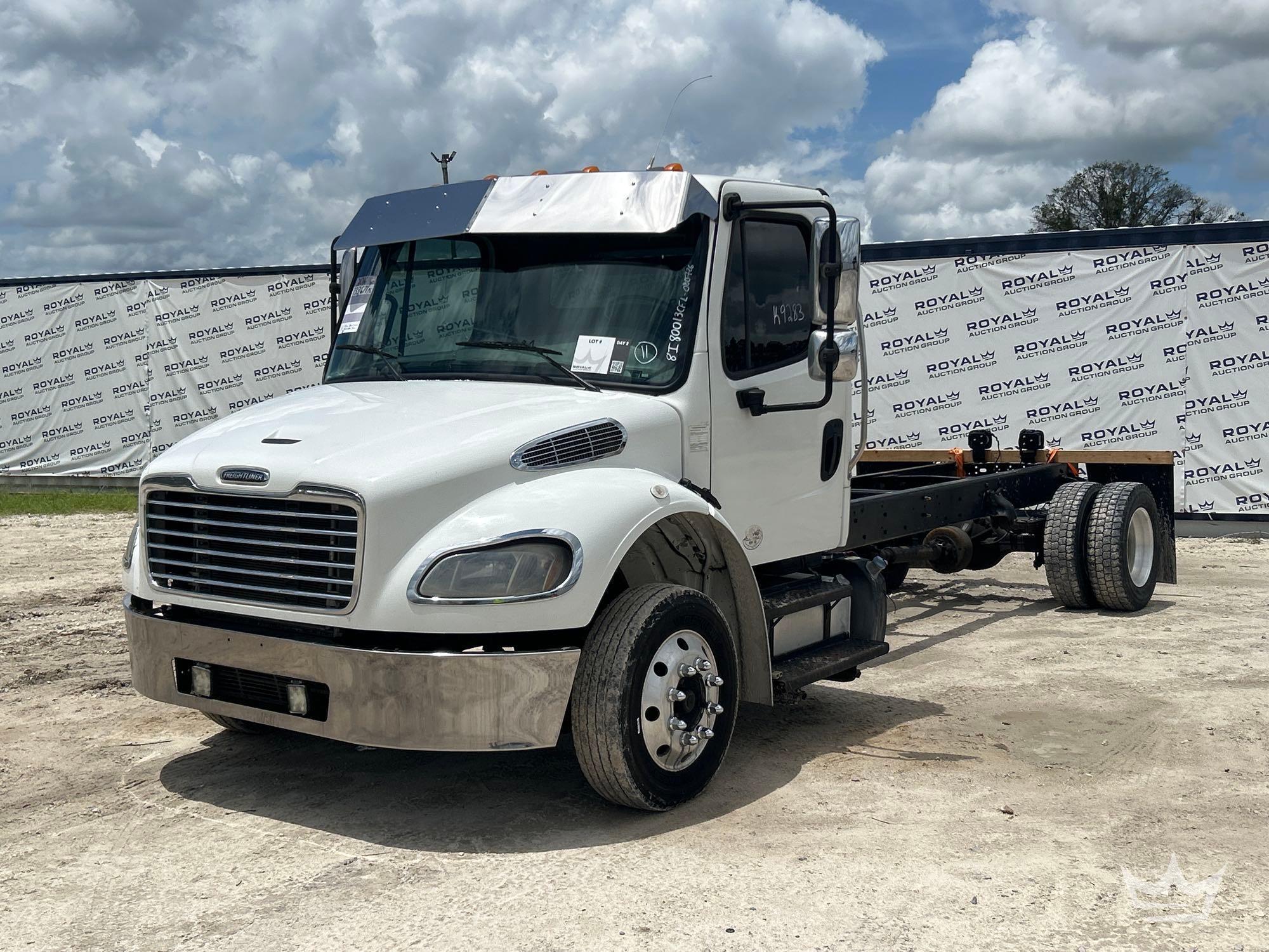 Photo of a 2016 Freightliner M2 106