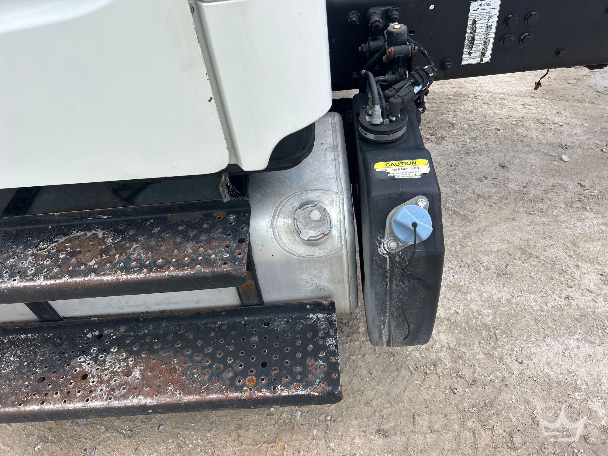 2016 Freightliner M2 106