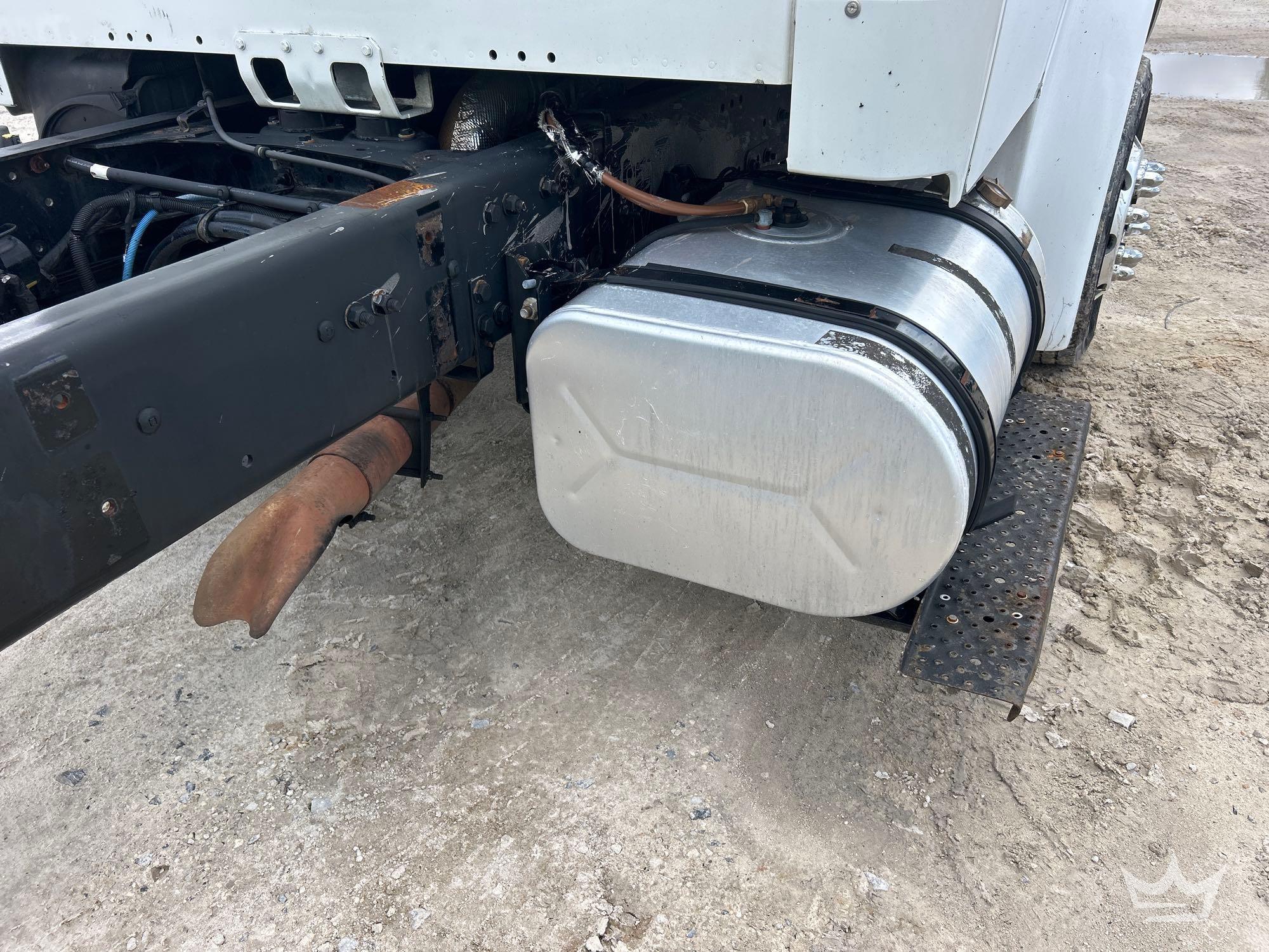 2016 Freightliner M2 106