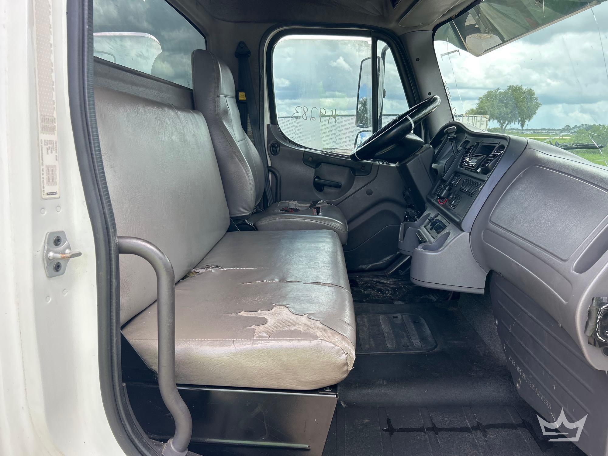 2016 Freightliner M2 106