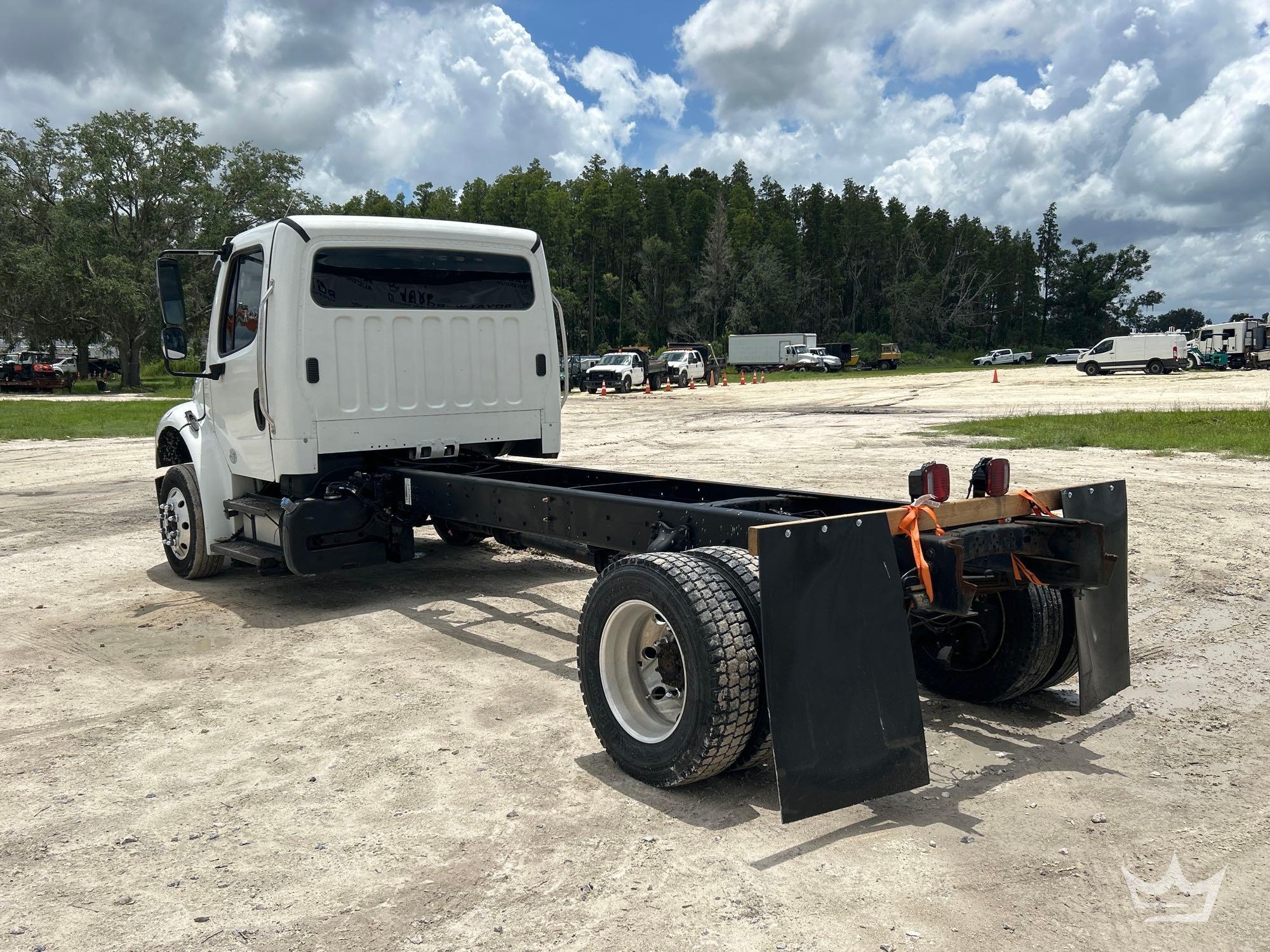2016 Freightliner M2 106
