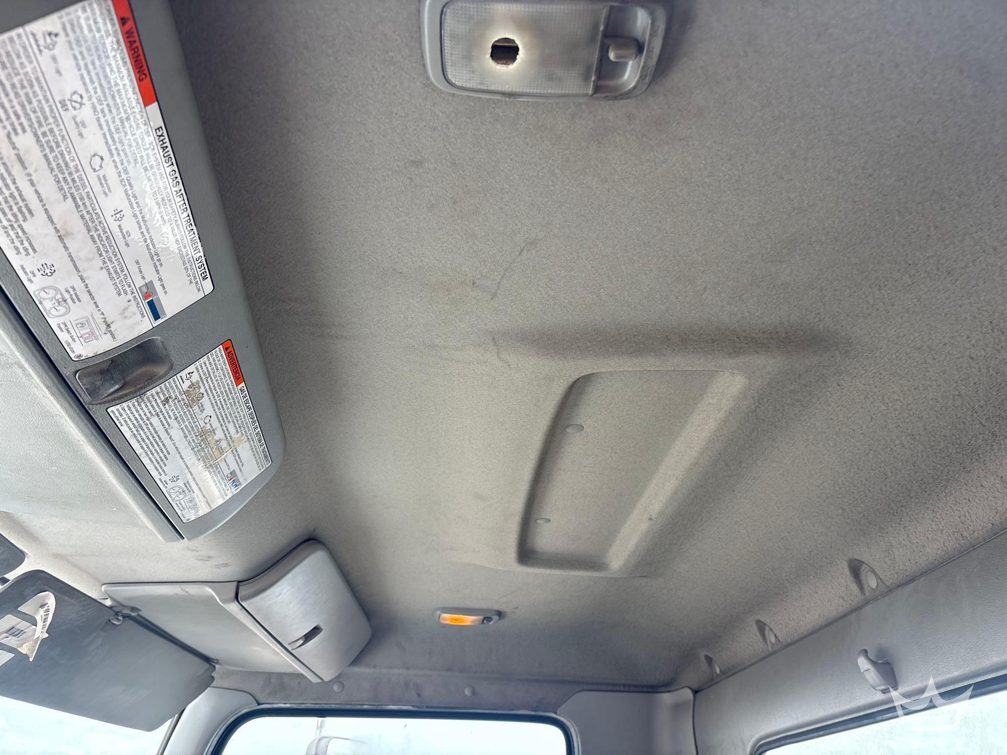 2012 Hino 338