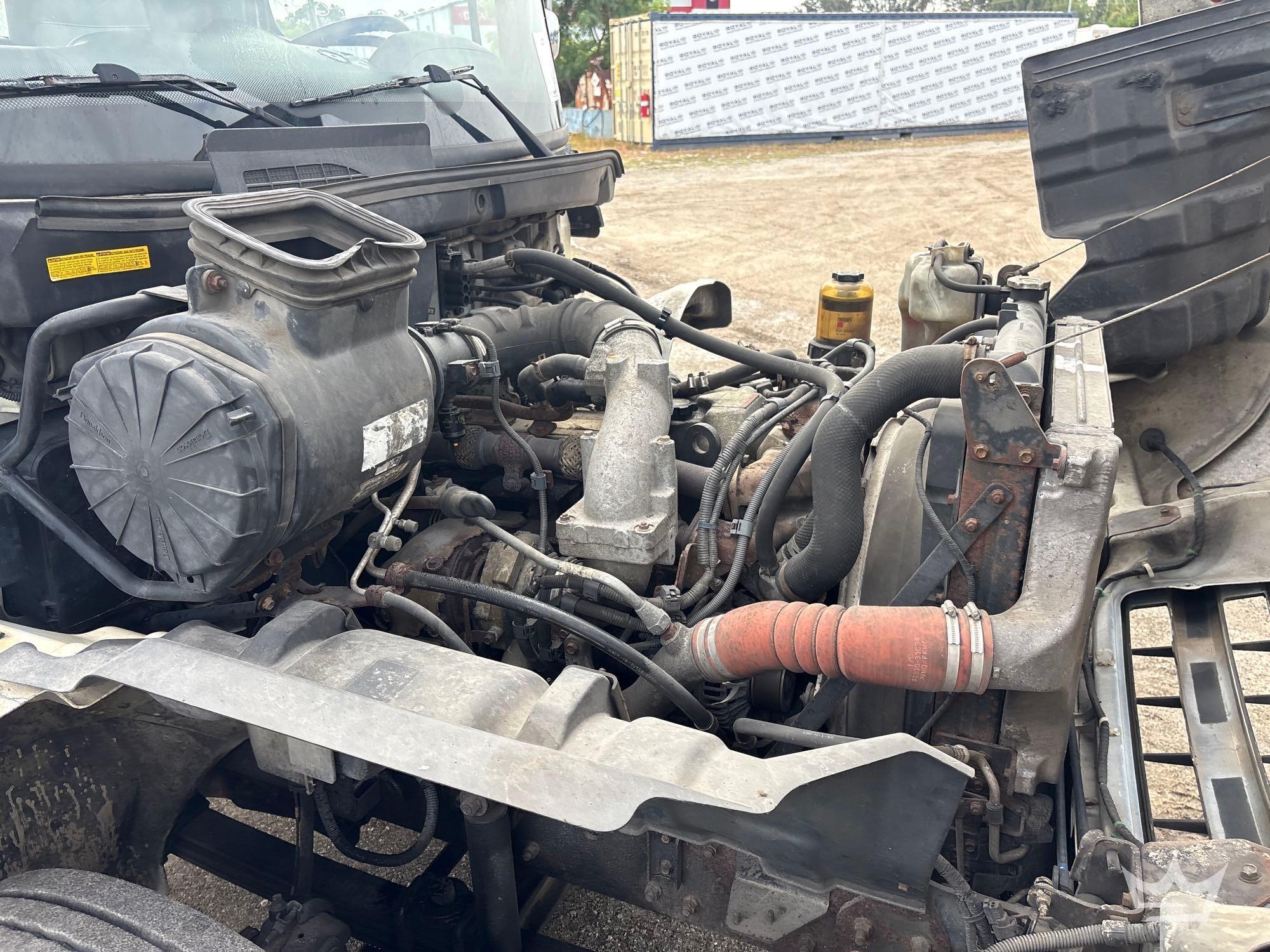 2012 Hino 338