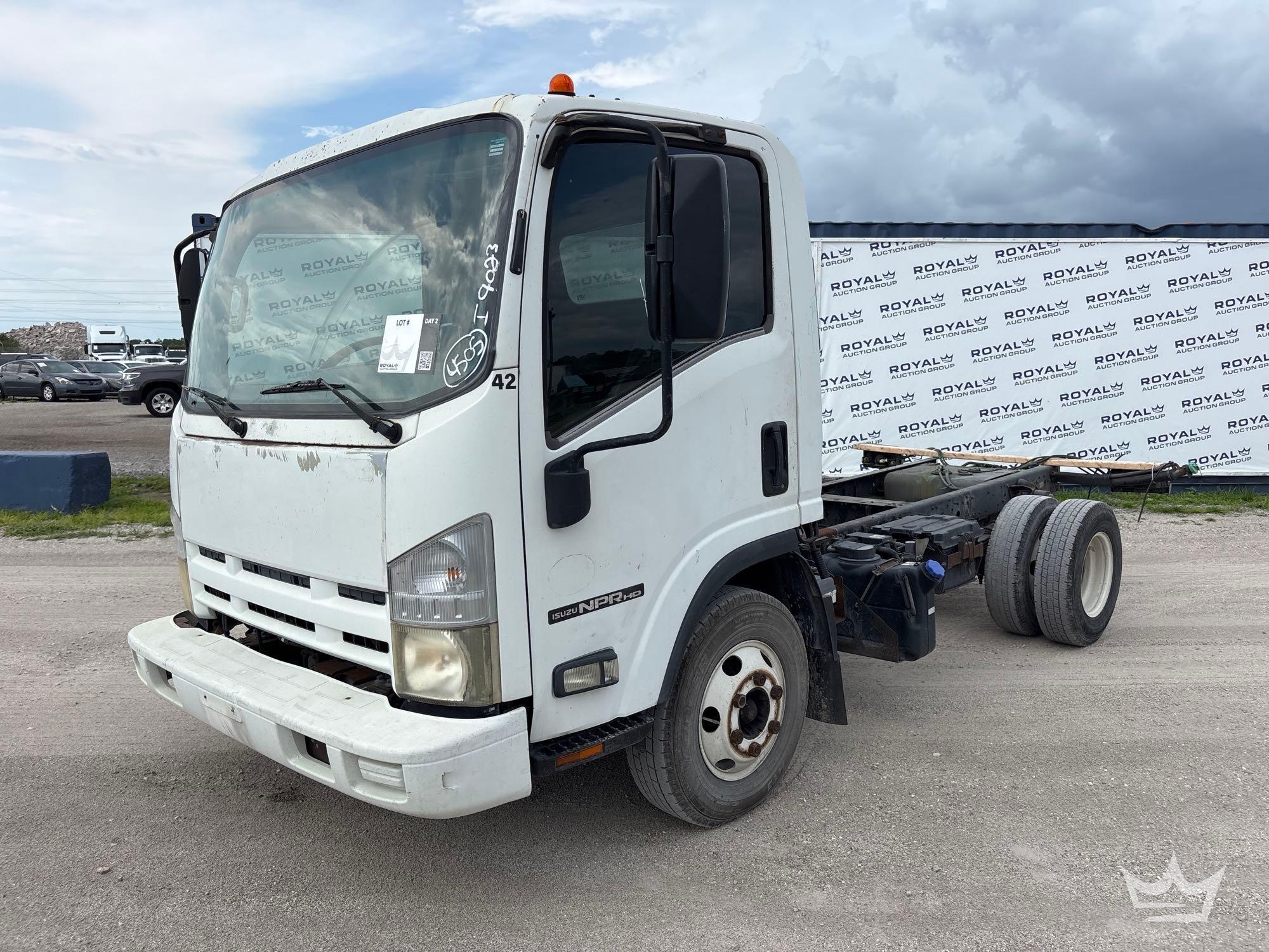 2011 Isuzu NPR HD