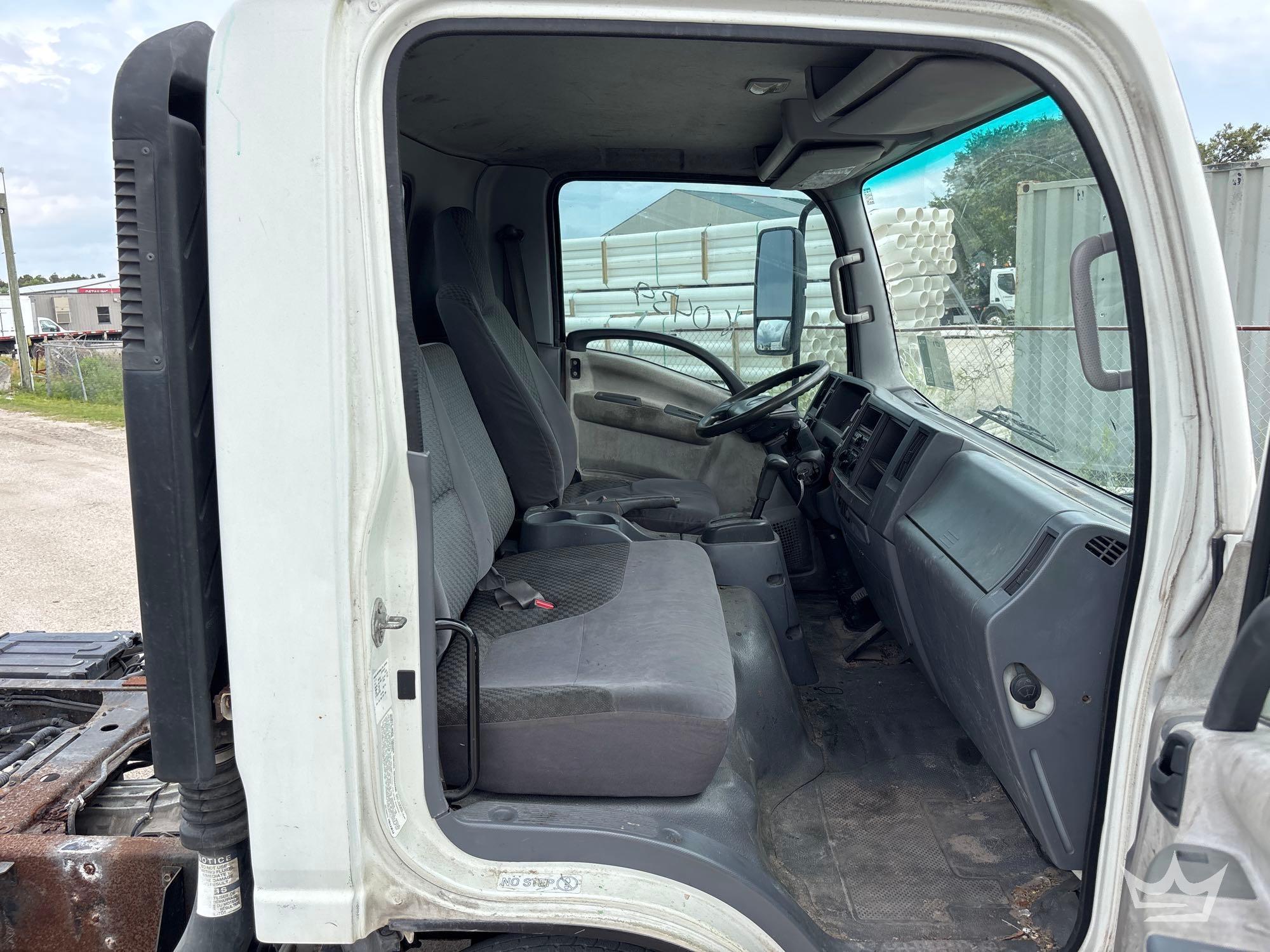2011 Isuzu NPR HD