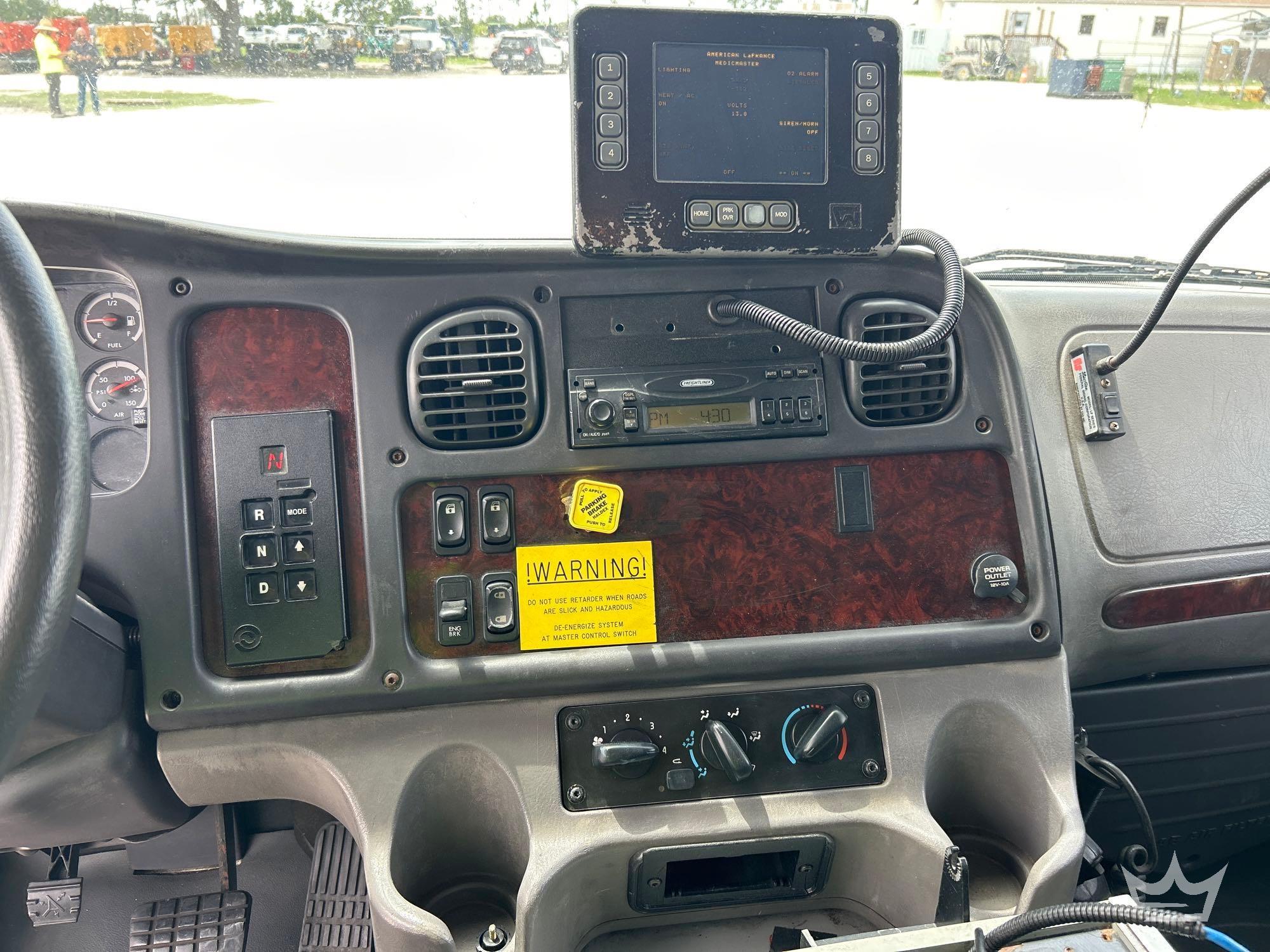 2005 Freightliner M2 106