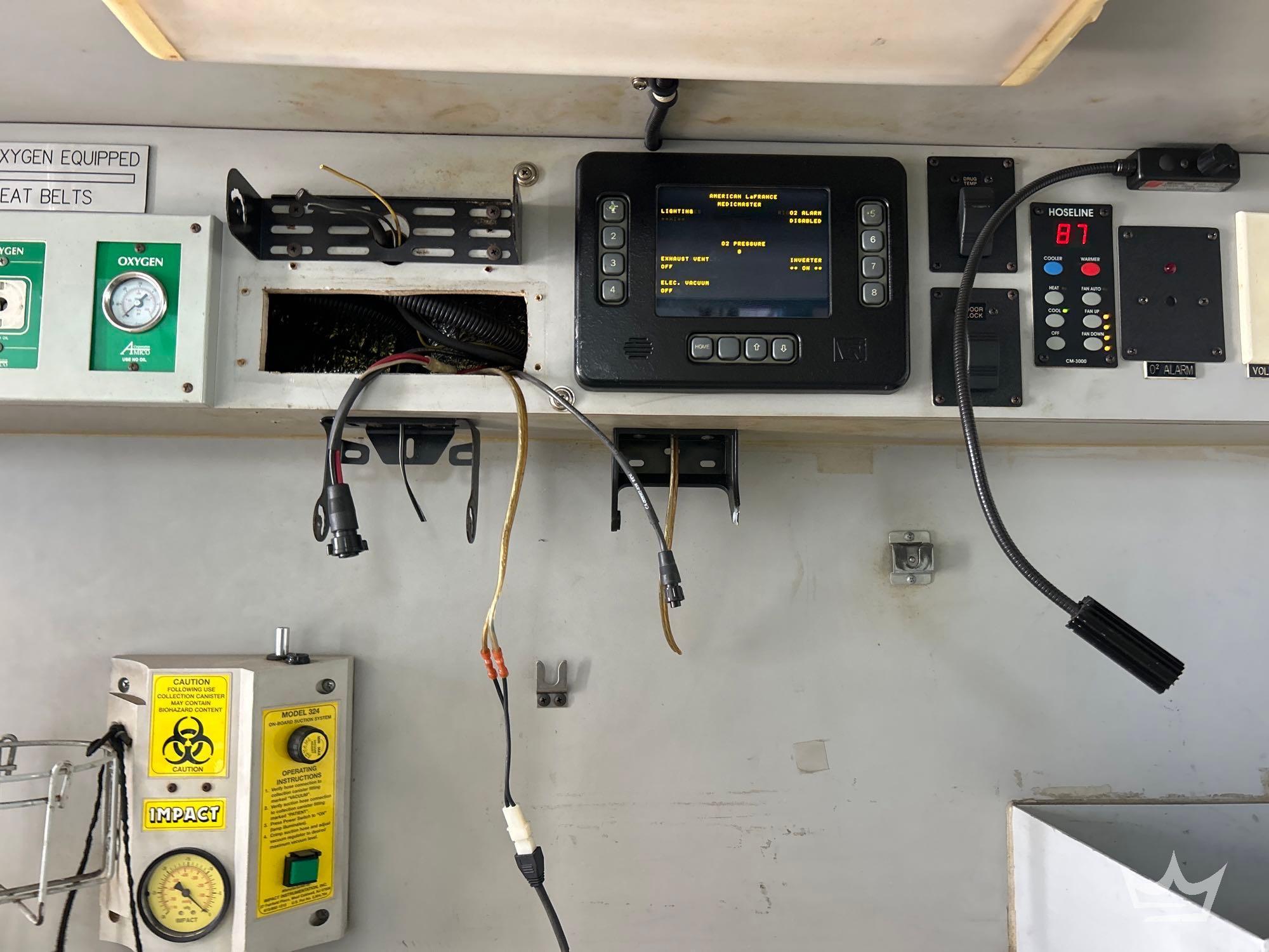 2005 Freightliner M2 106