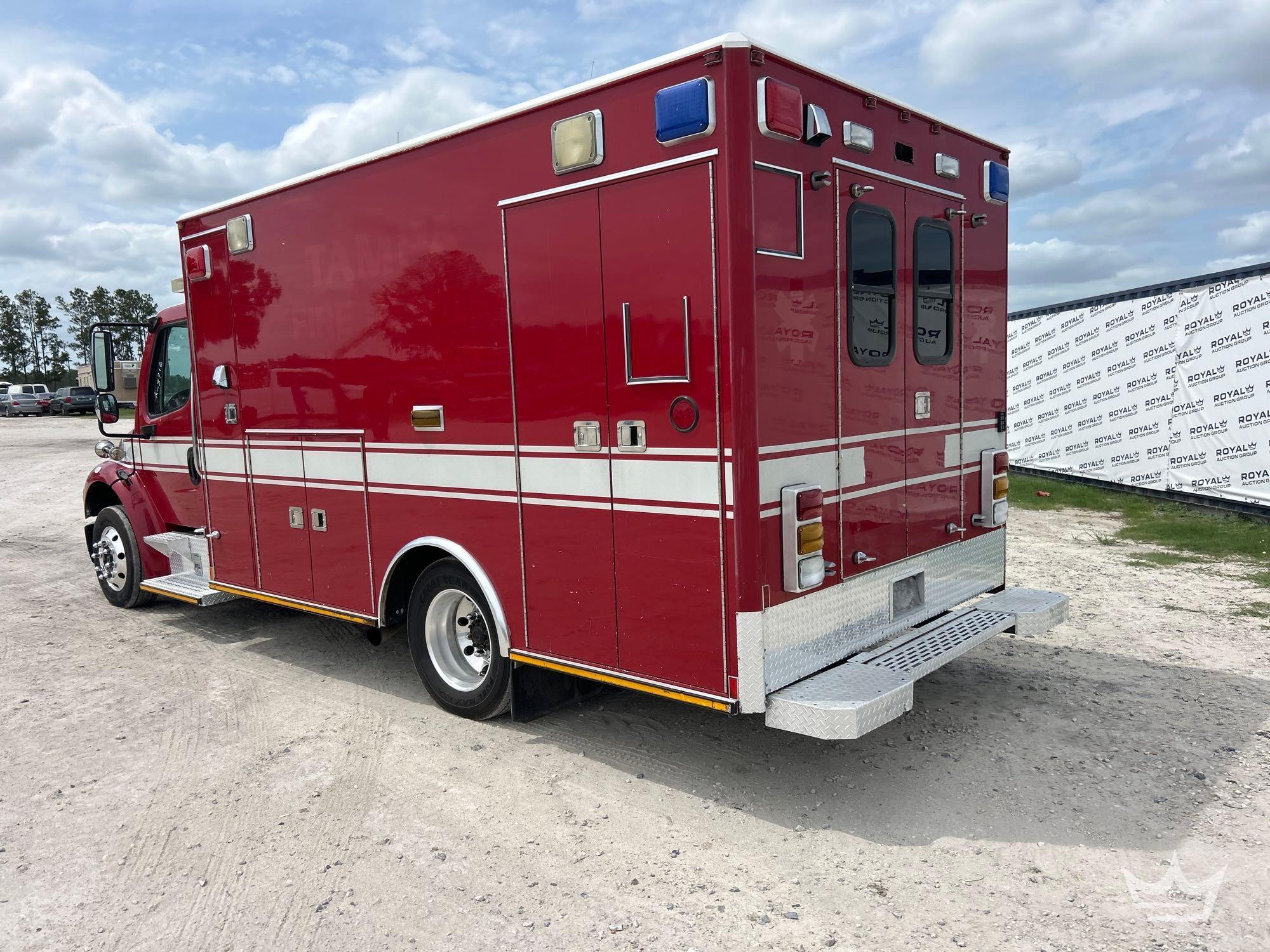 2005 Freightliner M2 106