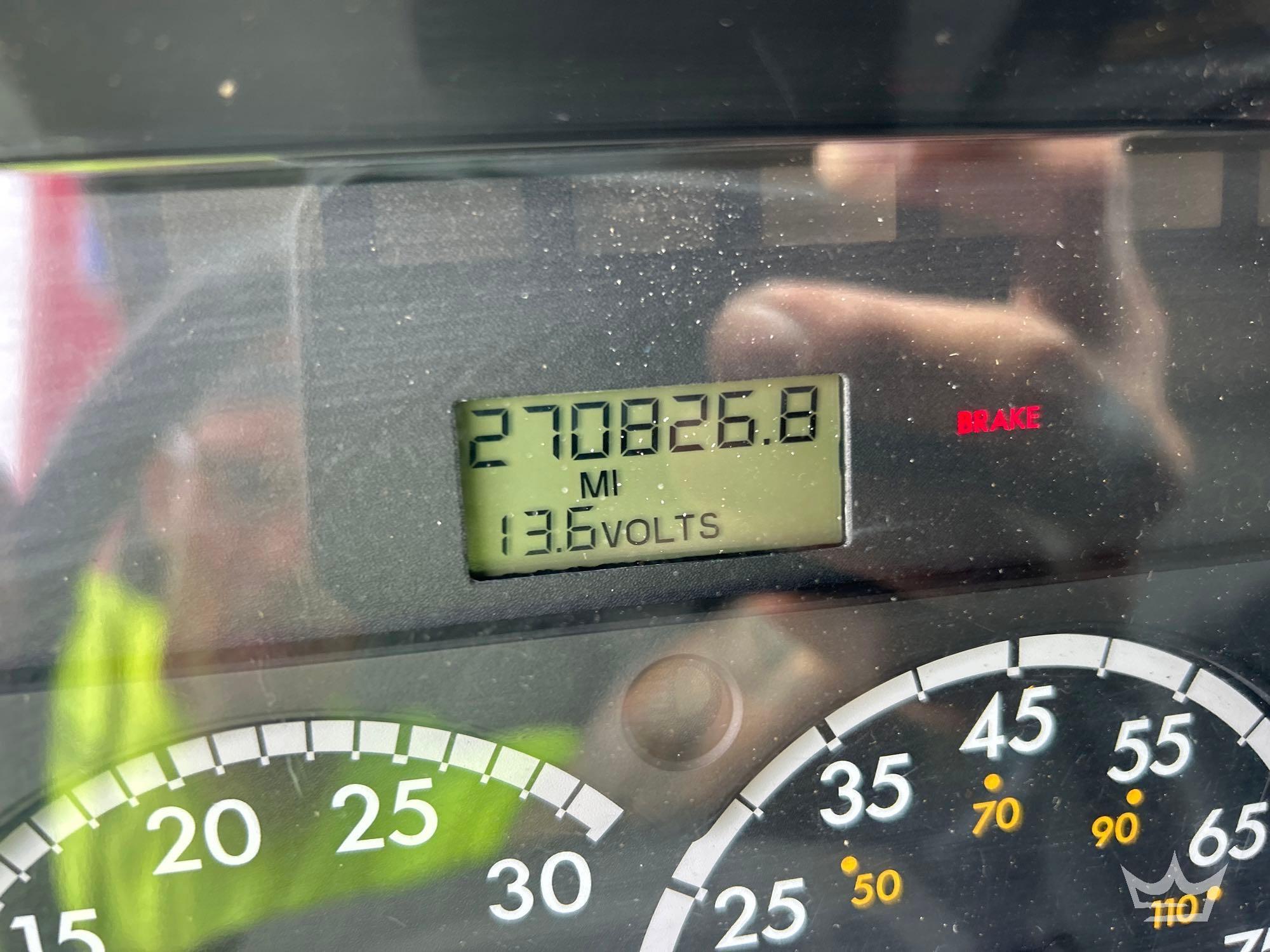 2005 Freightliner M2 106
