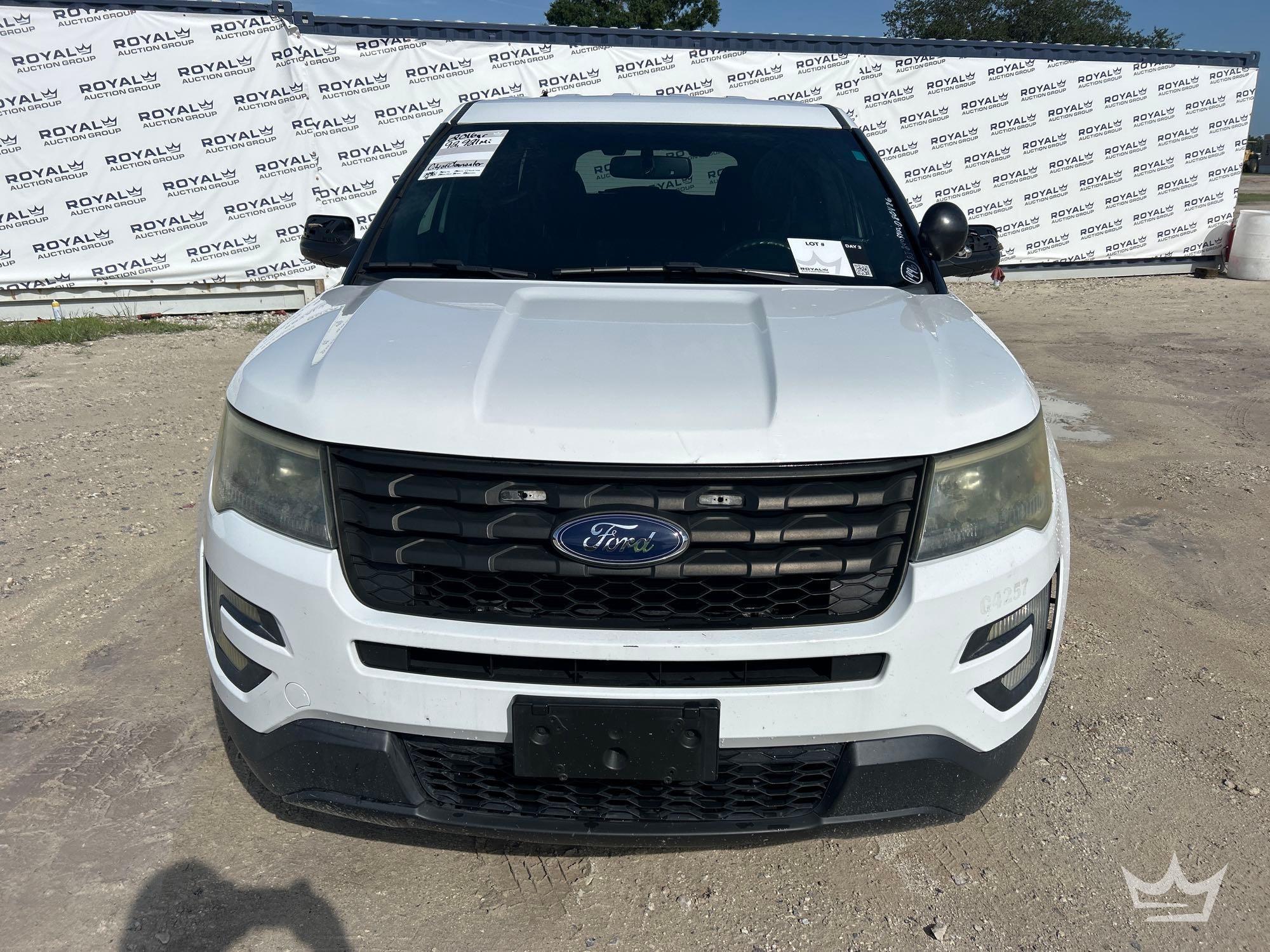 2016 Ford Explorer