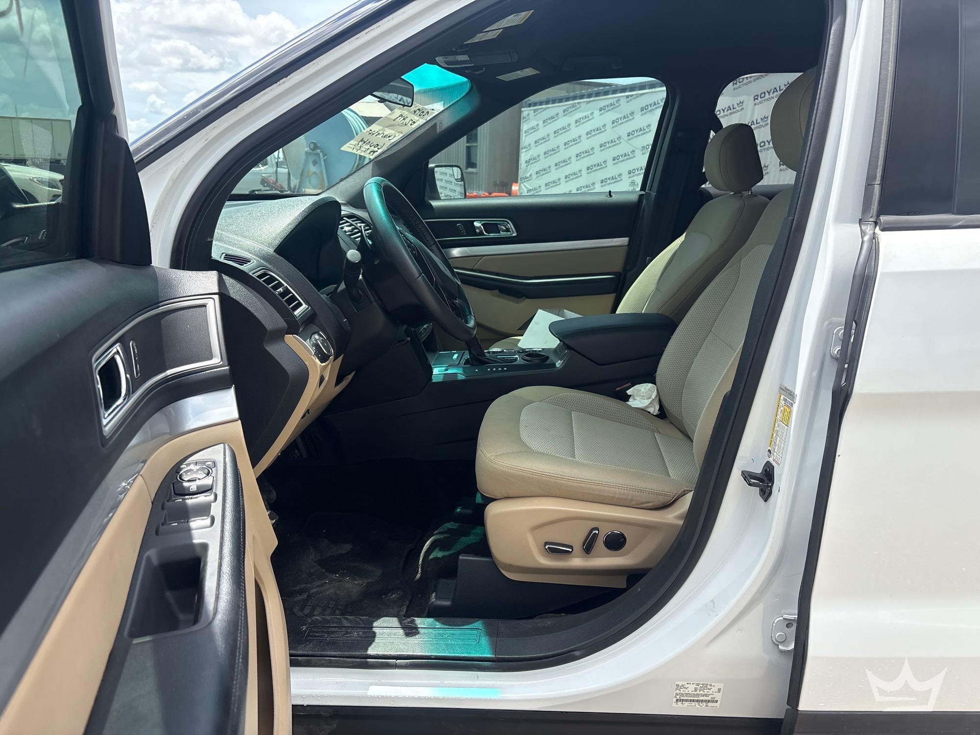 2017 Ford EXPLORER