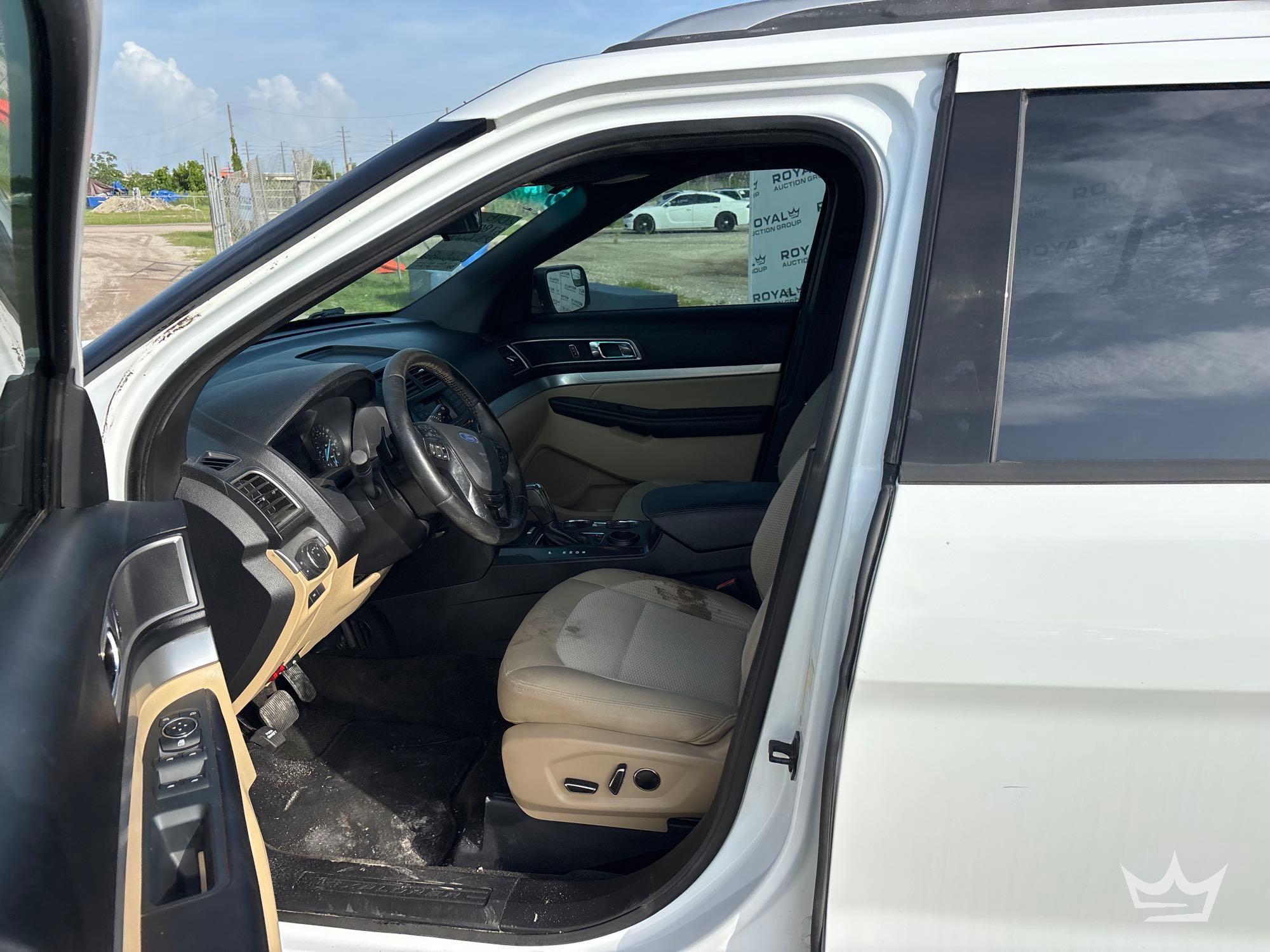 2016 Ford Explorer