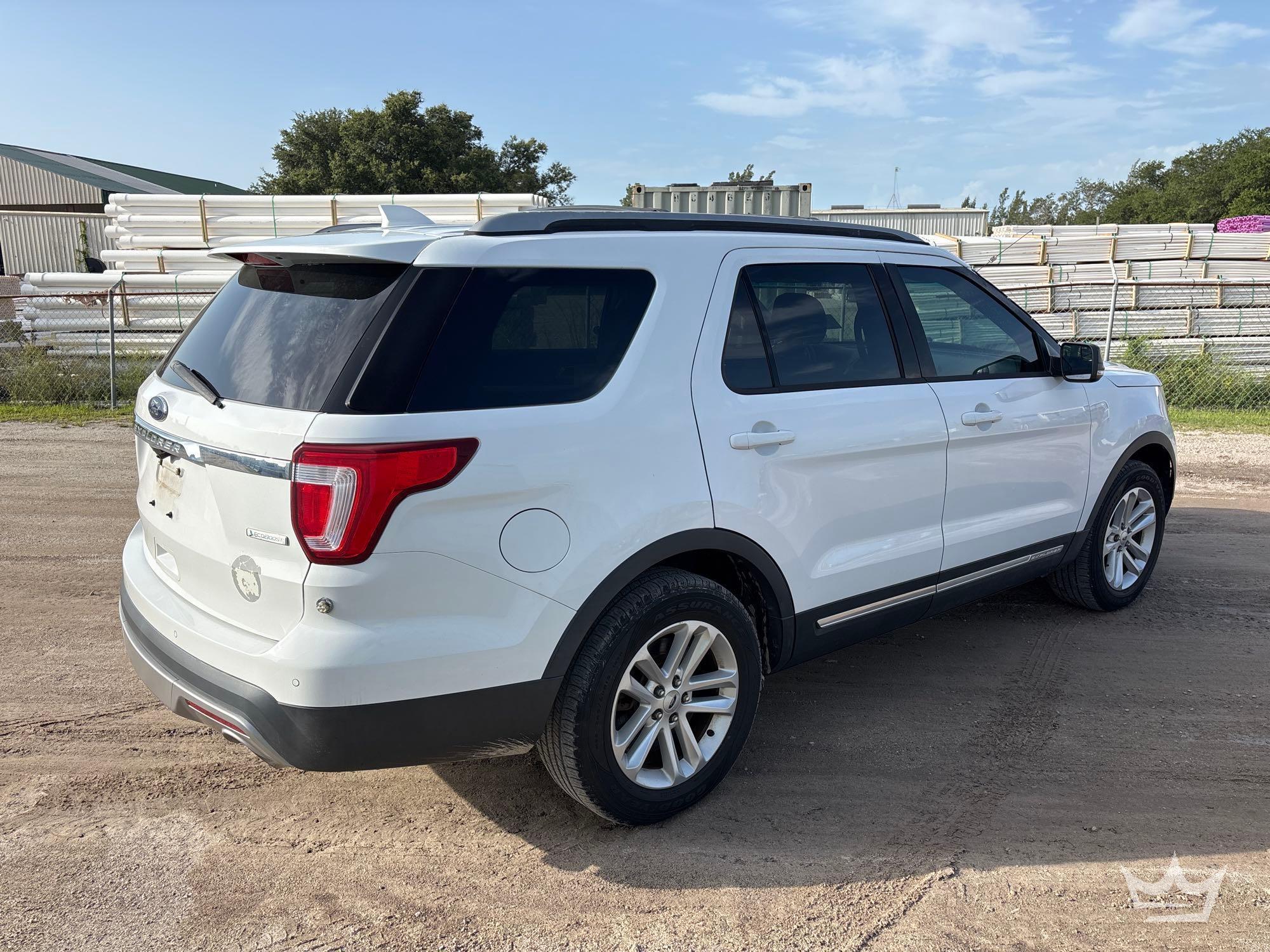 2016 Ford Explorer
