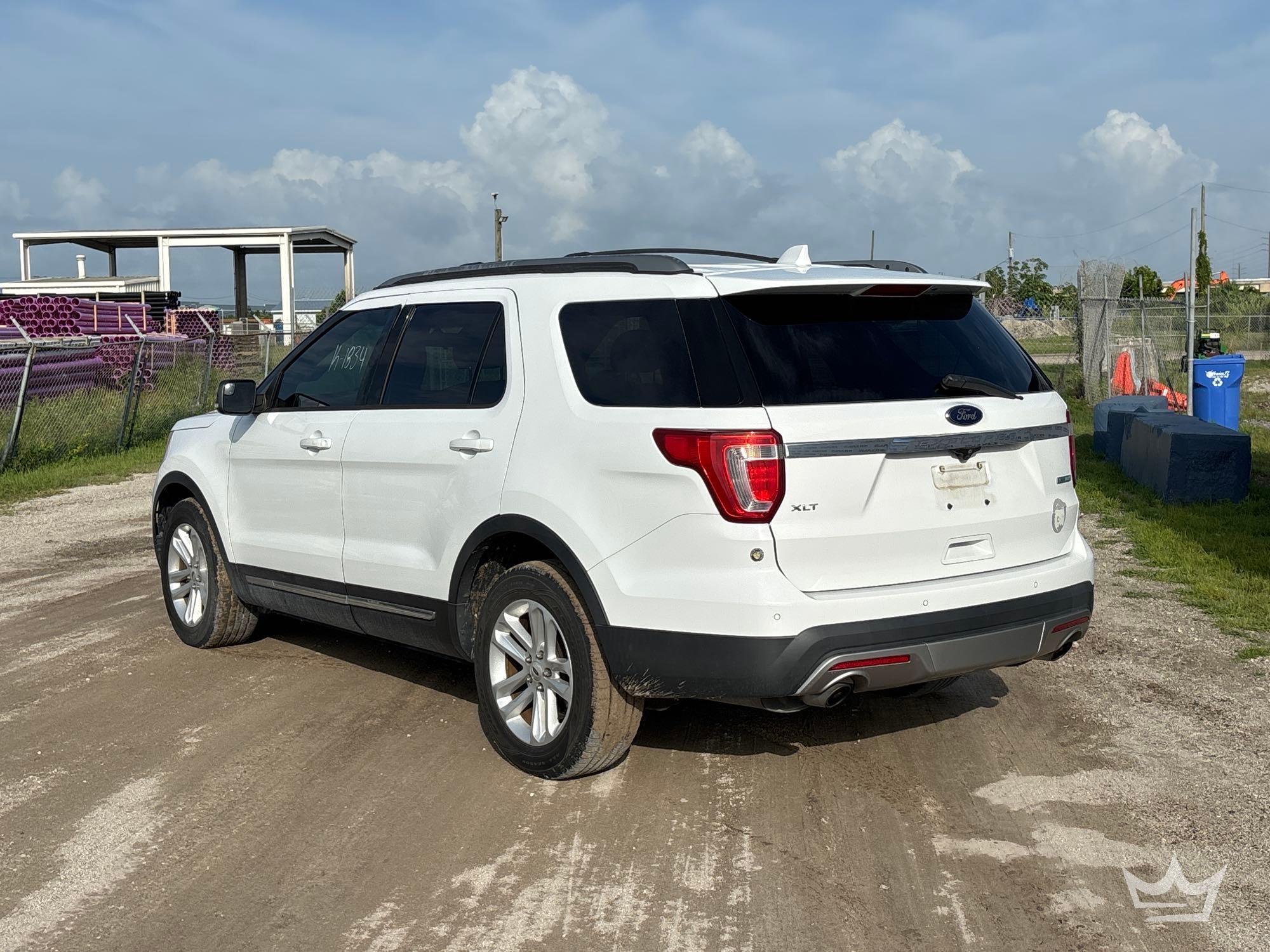 2016 Ford Explorer