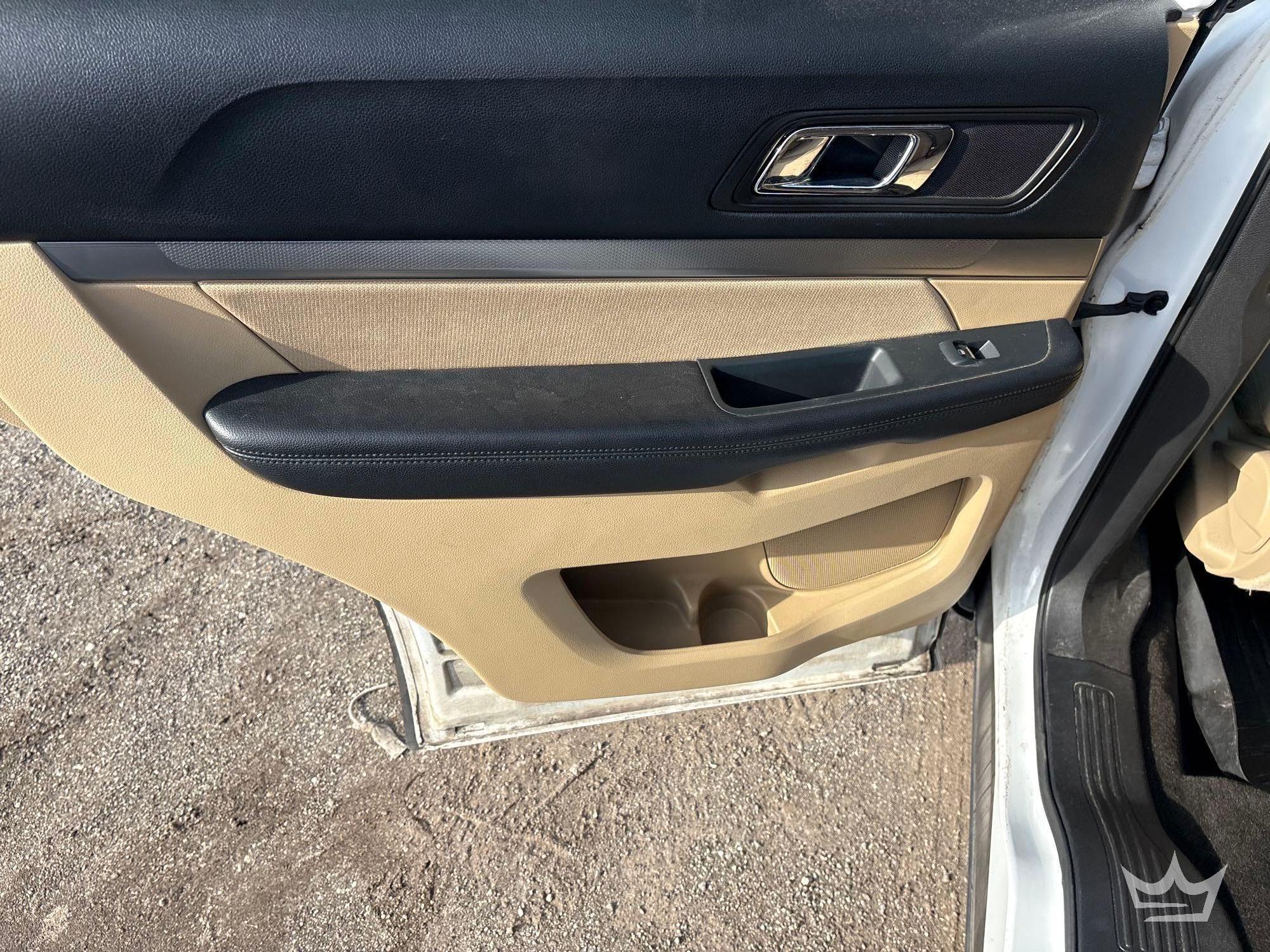 2016 Ford Explorer