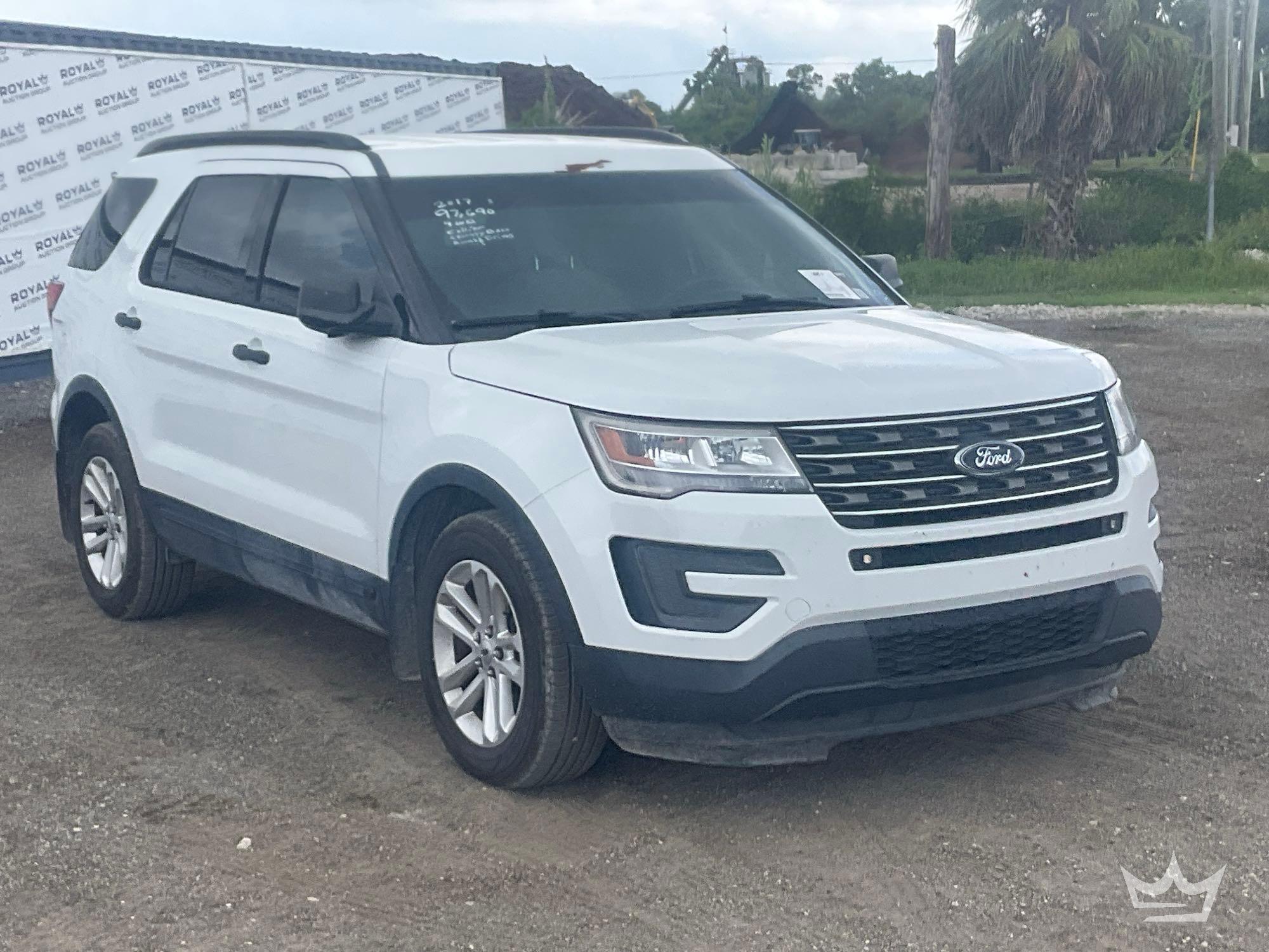 2017 Ford EXPLORER