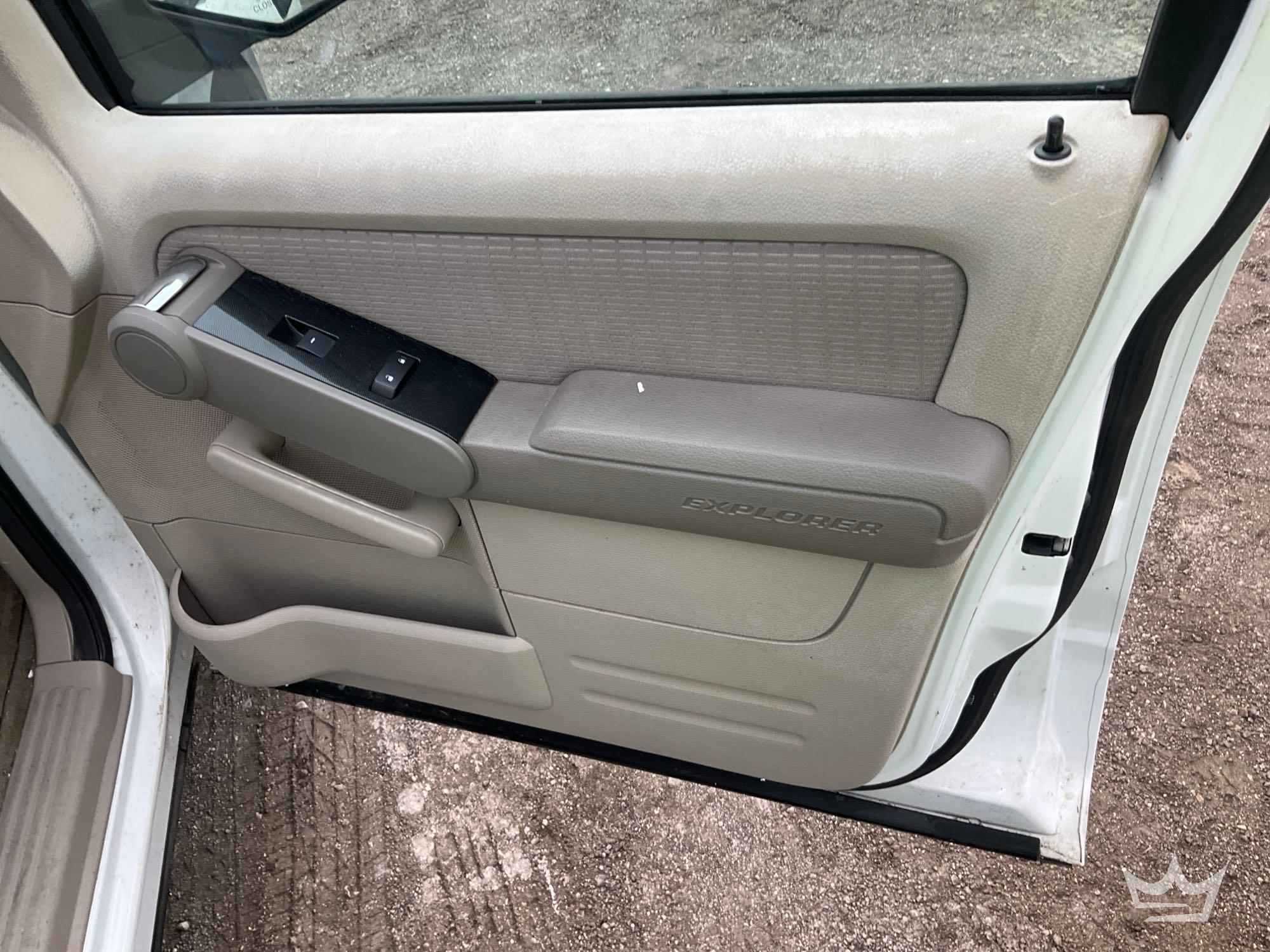2006 Ford EXPLORER