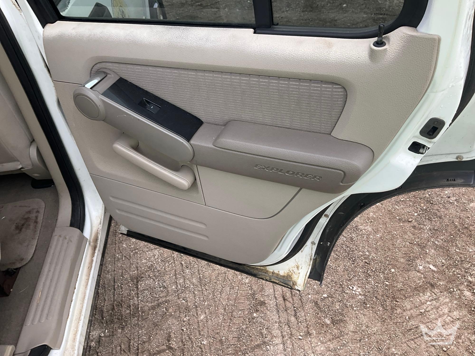 2006 Ford EXPLORER