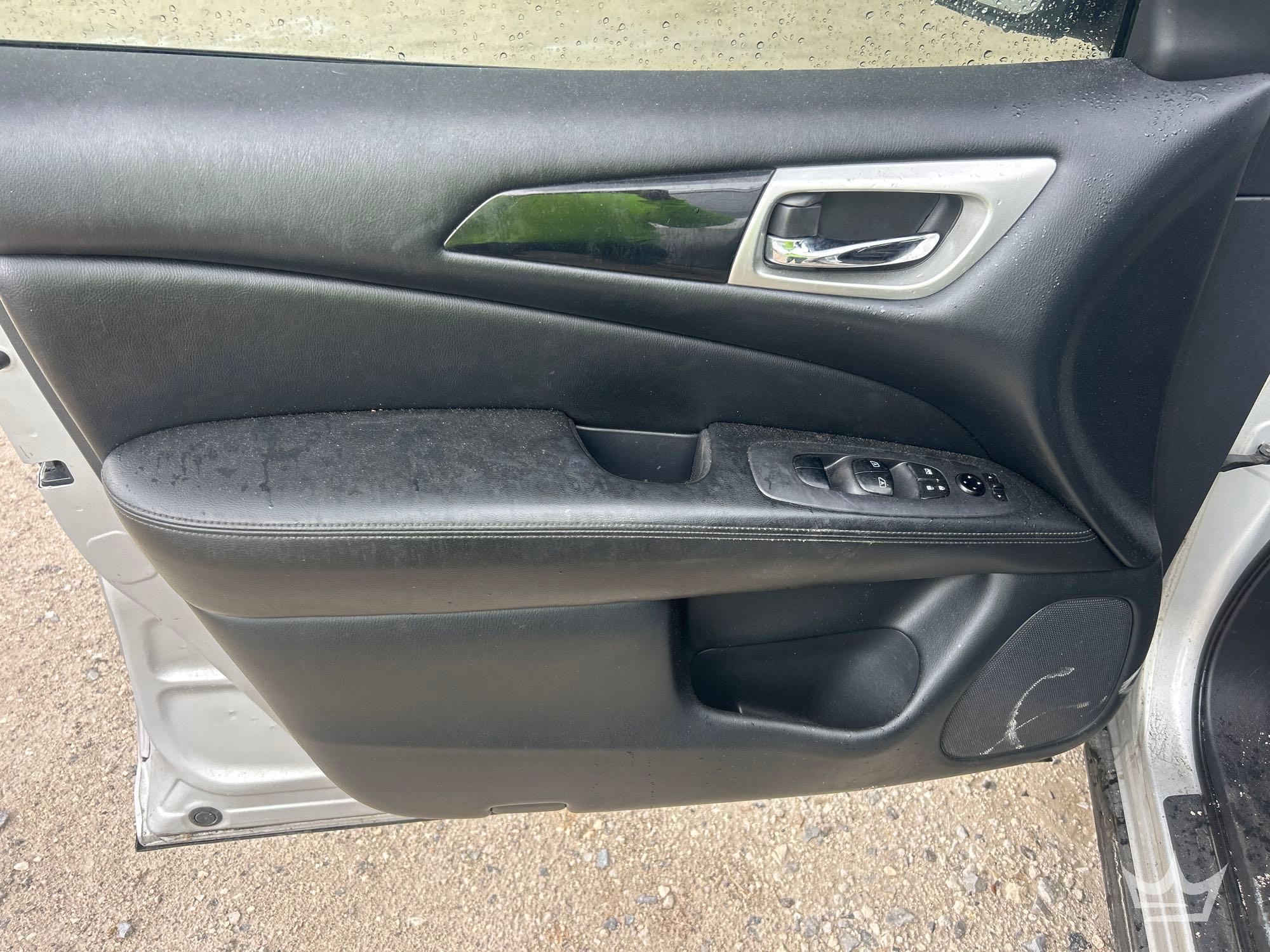 2018 Nissan PATHFINDER