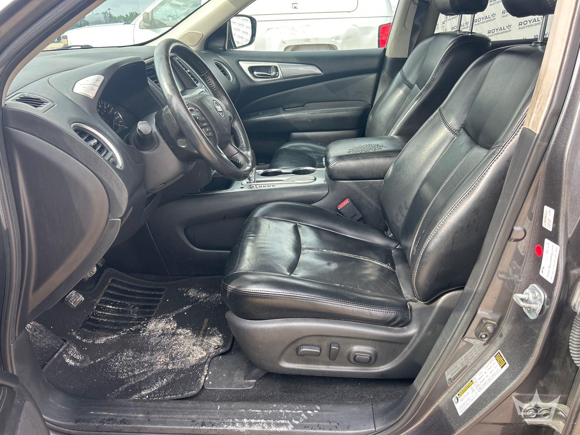 2017 Nissan PATHFINDER