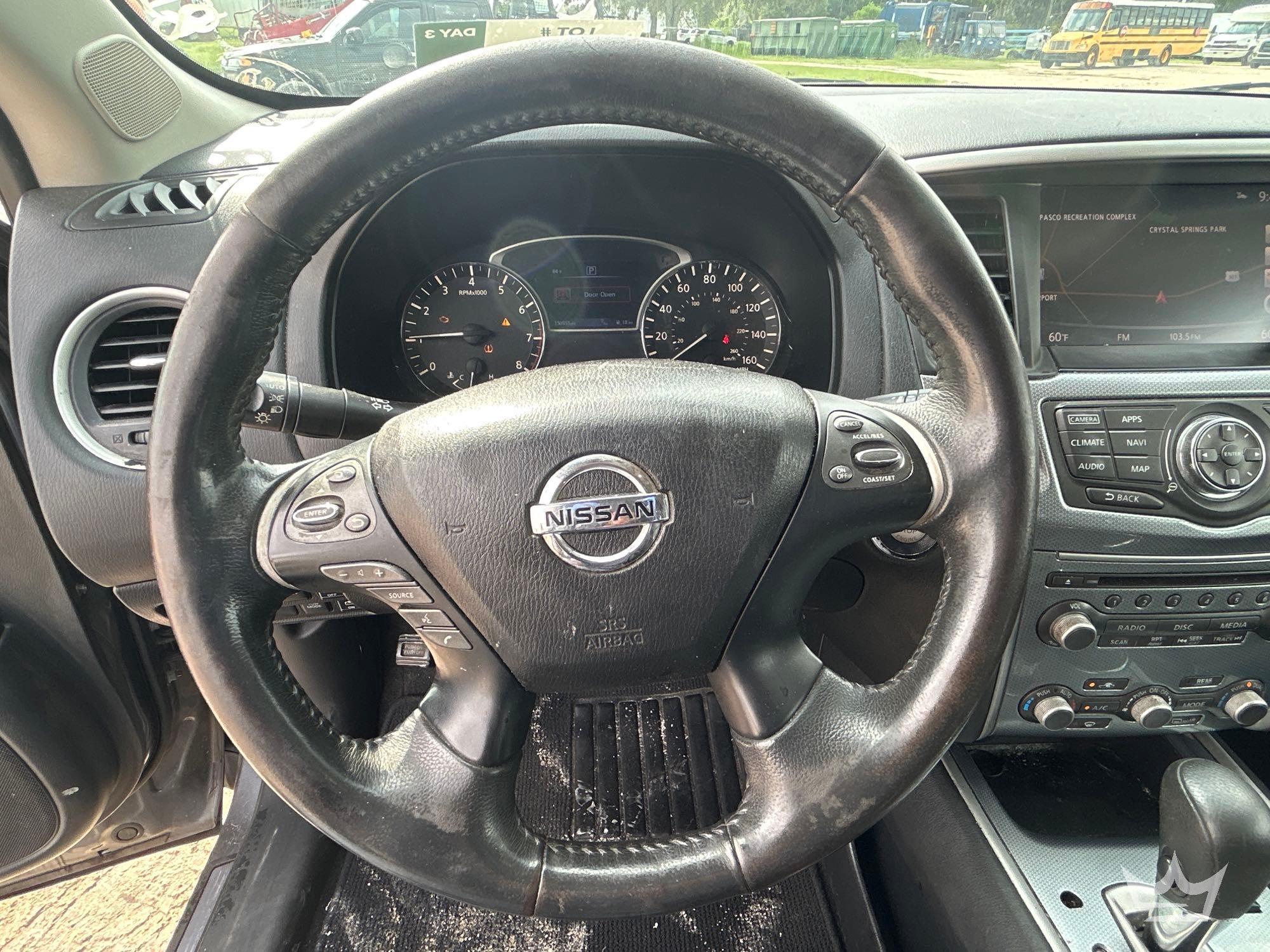 2017 Nissan PATHFINDER
