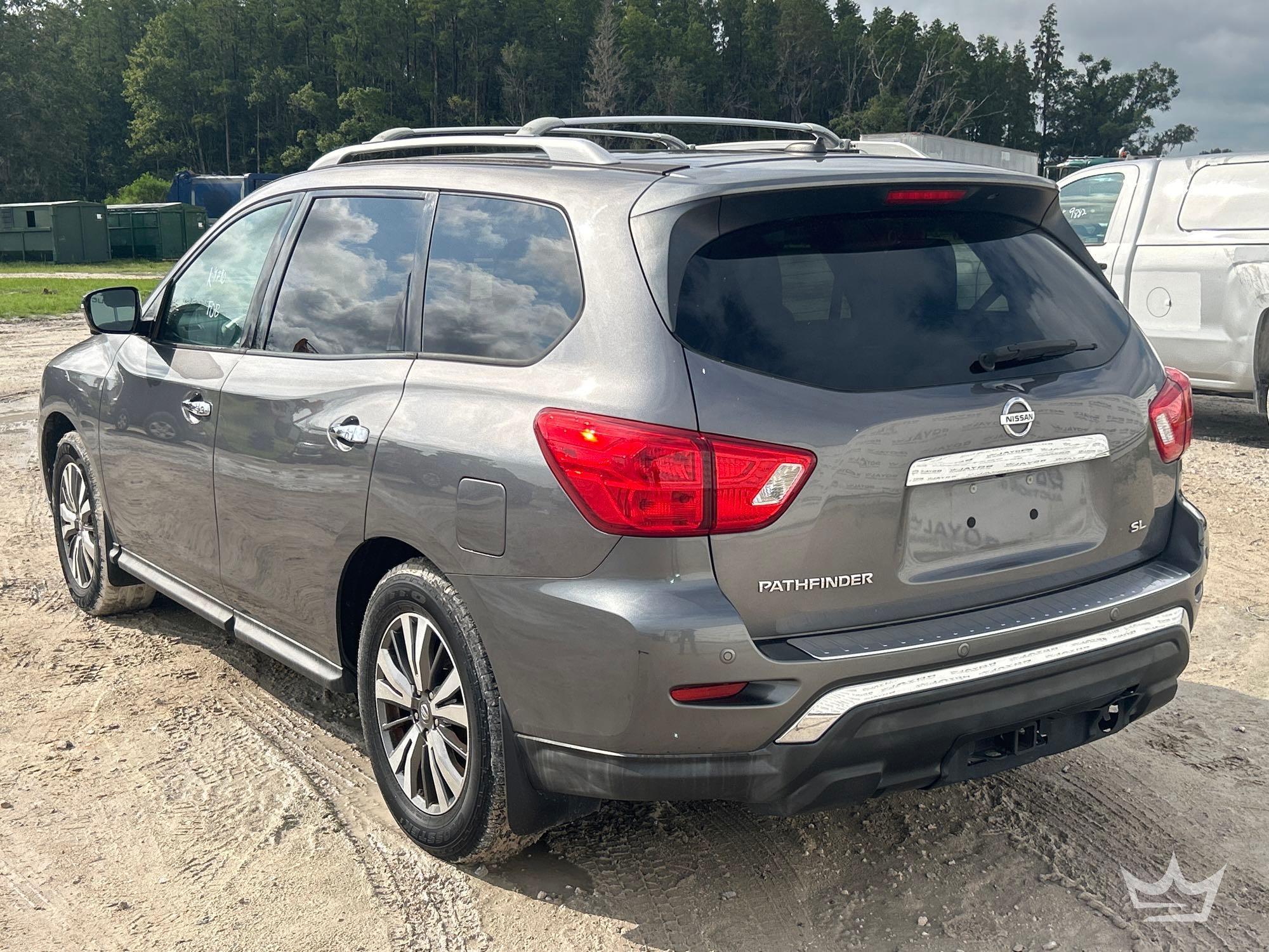 2017 Nissan PATHFINDER