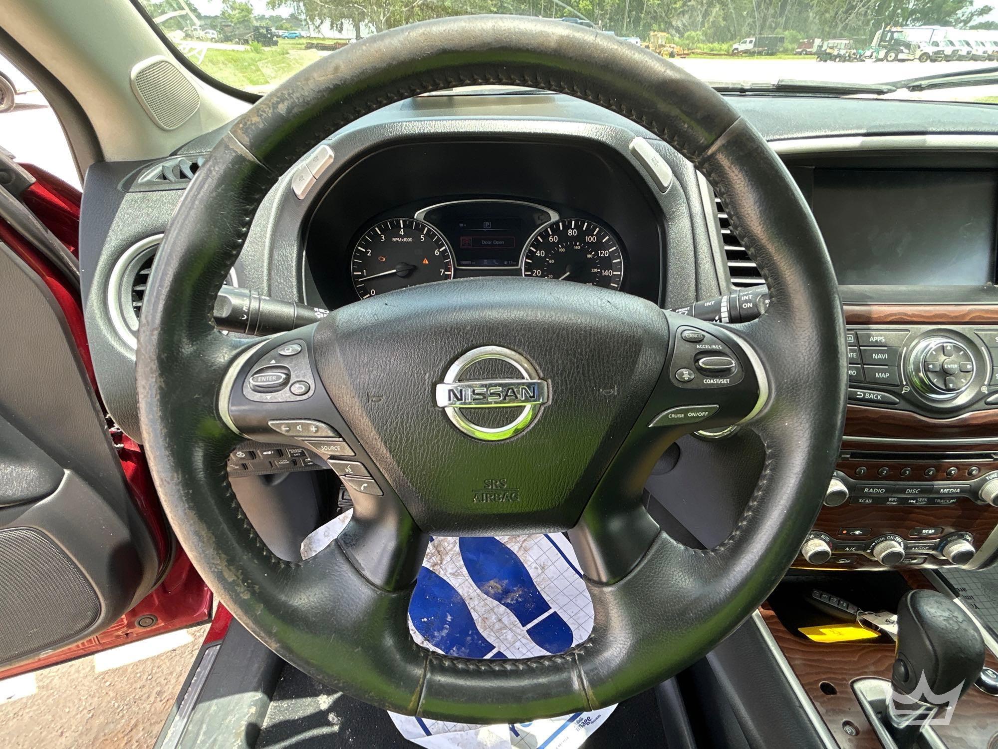 2017 Nissan PATHFINDER