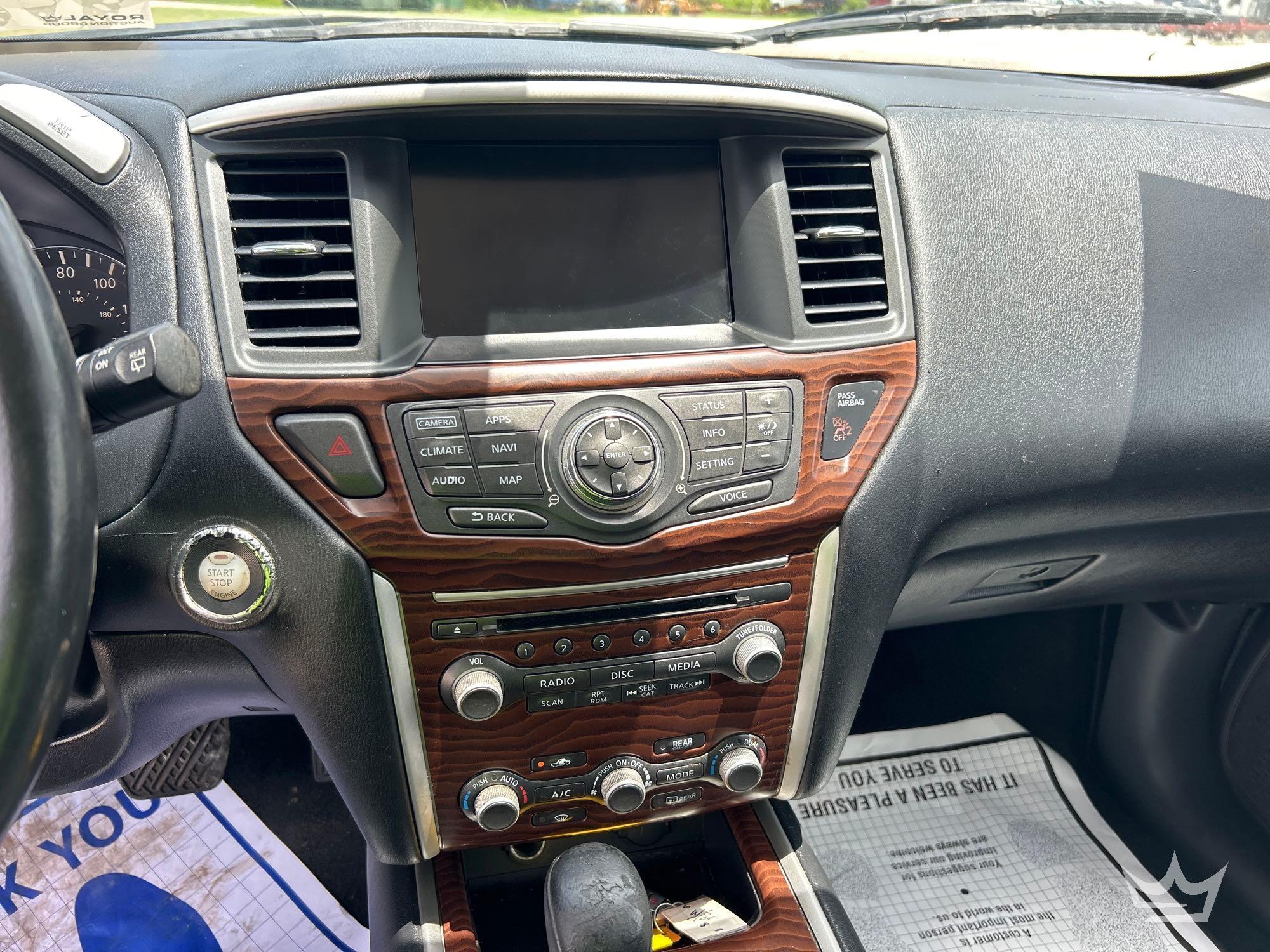 2017 Nissan PATHFINDER