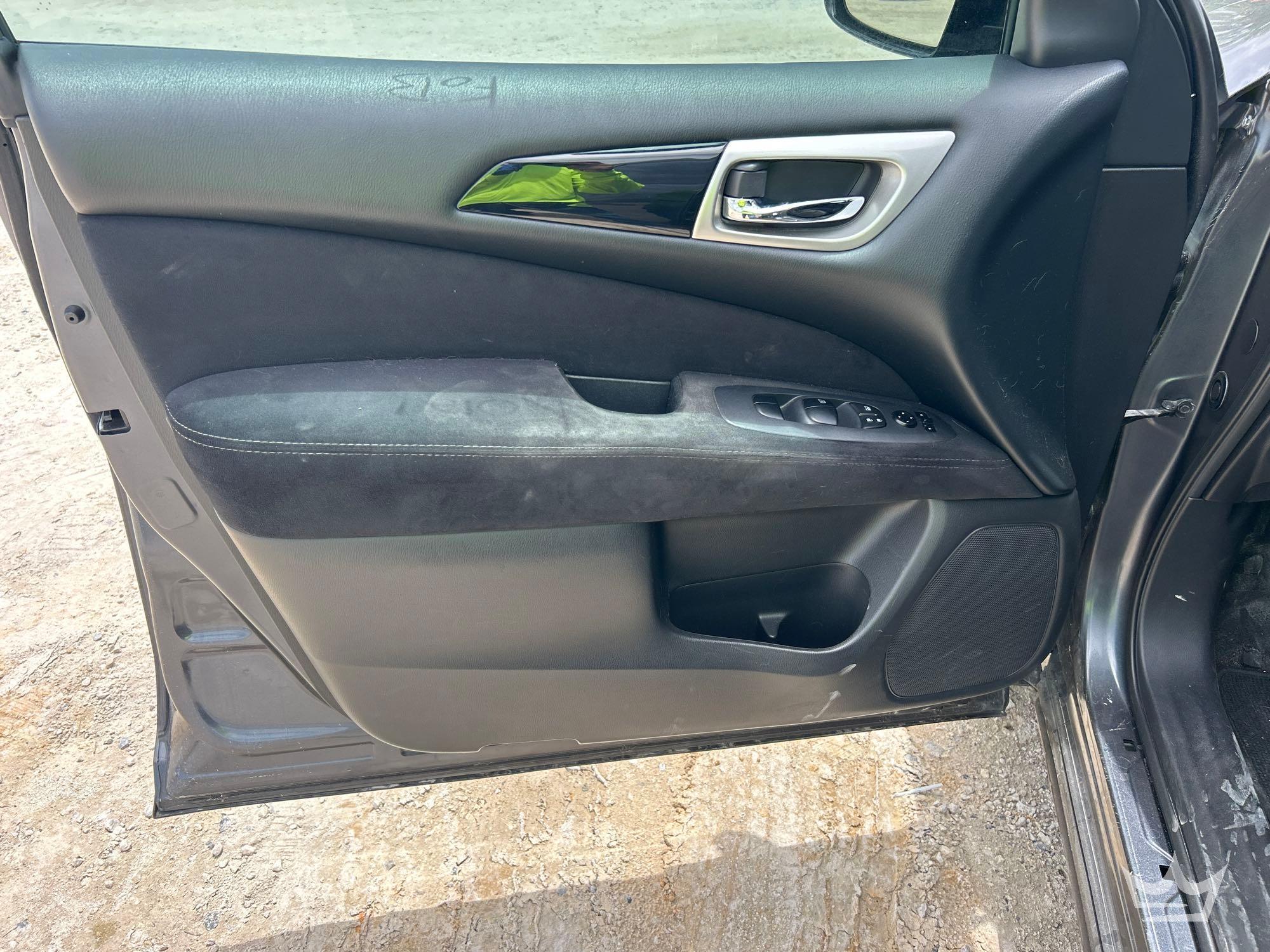 2013 Nissan PATHFINDER