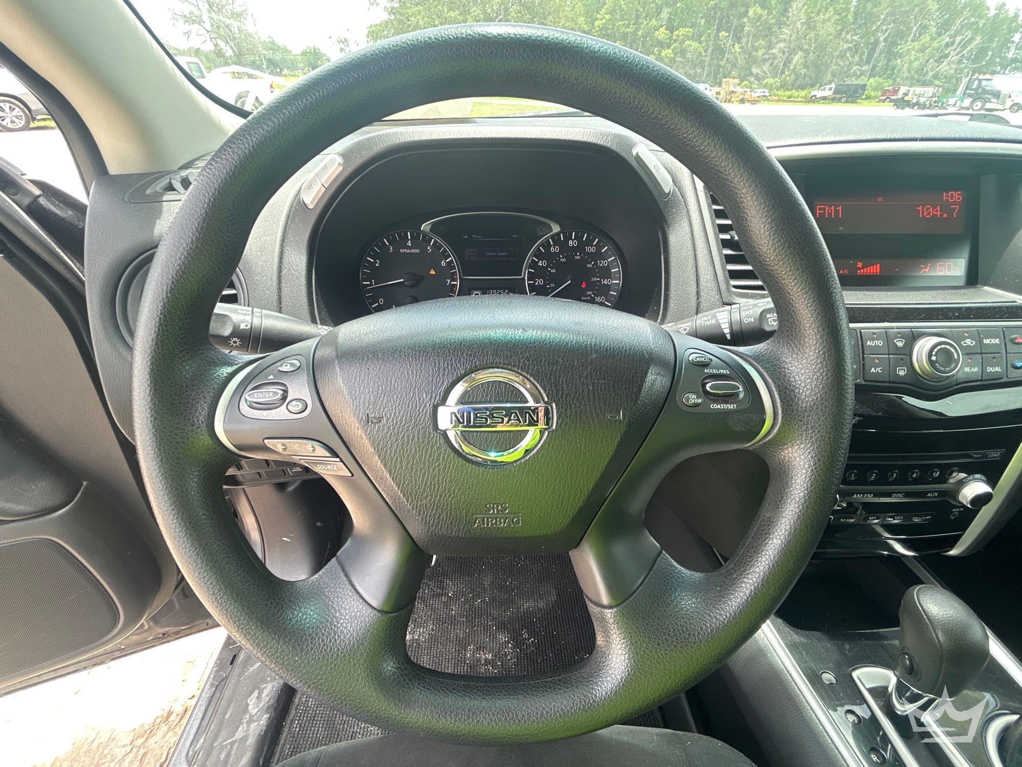 2013 Nissan PATHFINDER