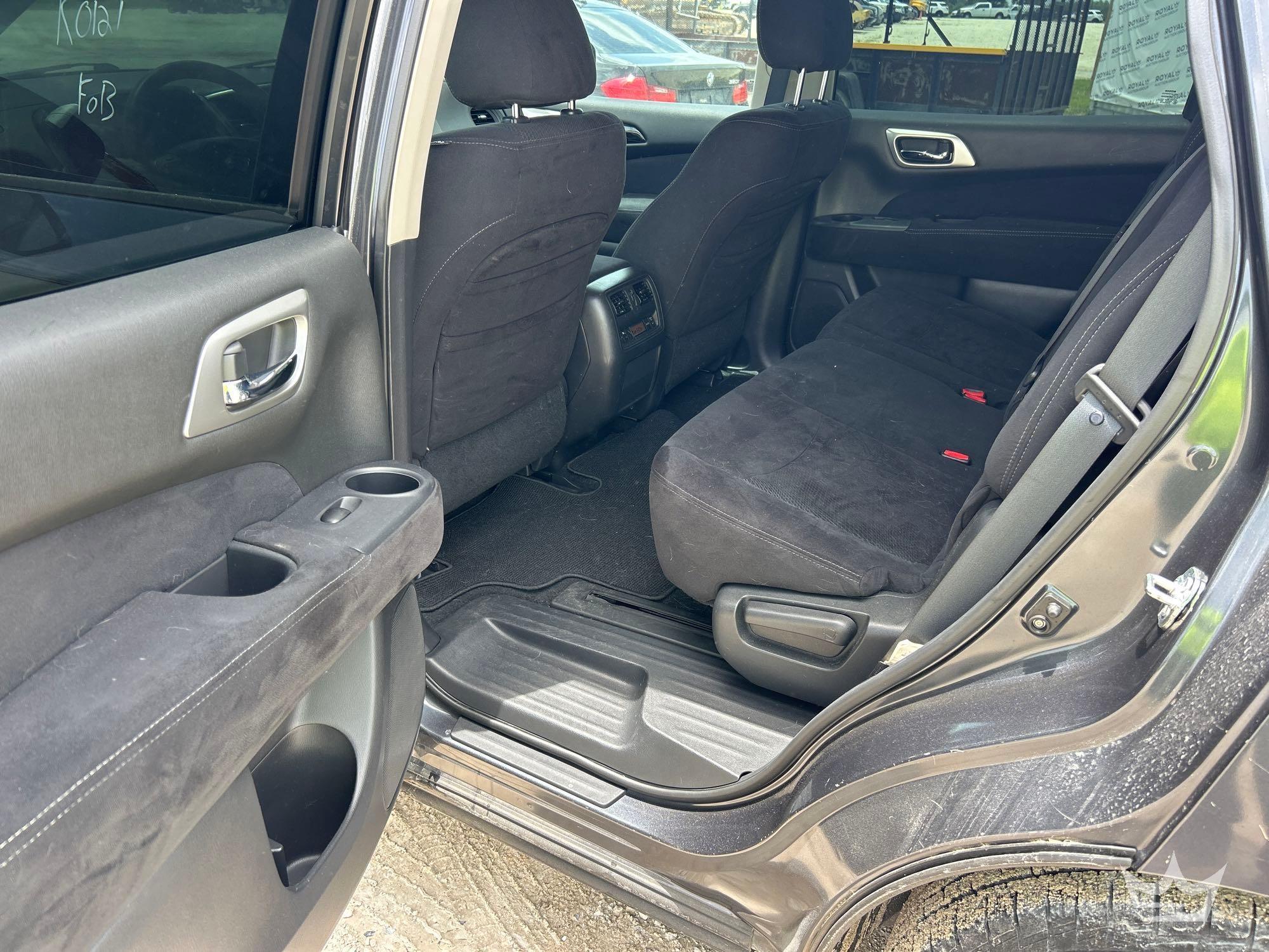 2013 Nissan PATHFINDER