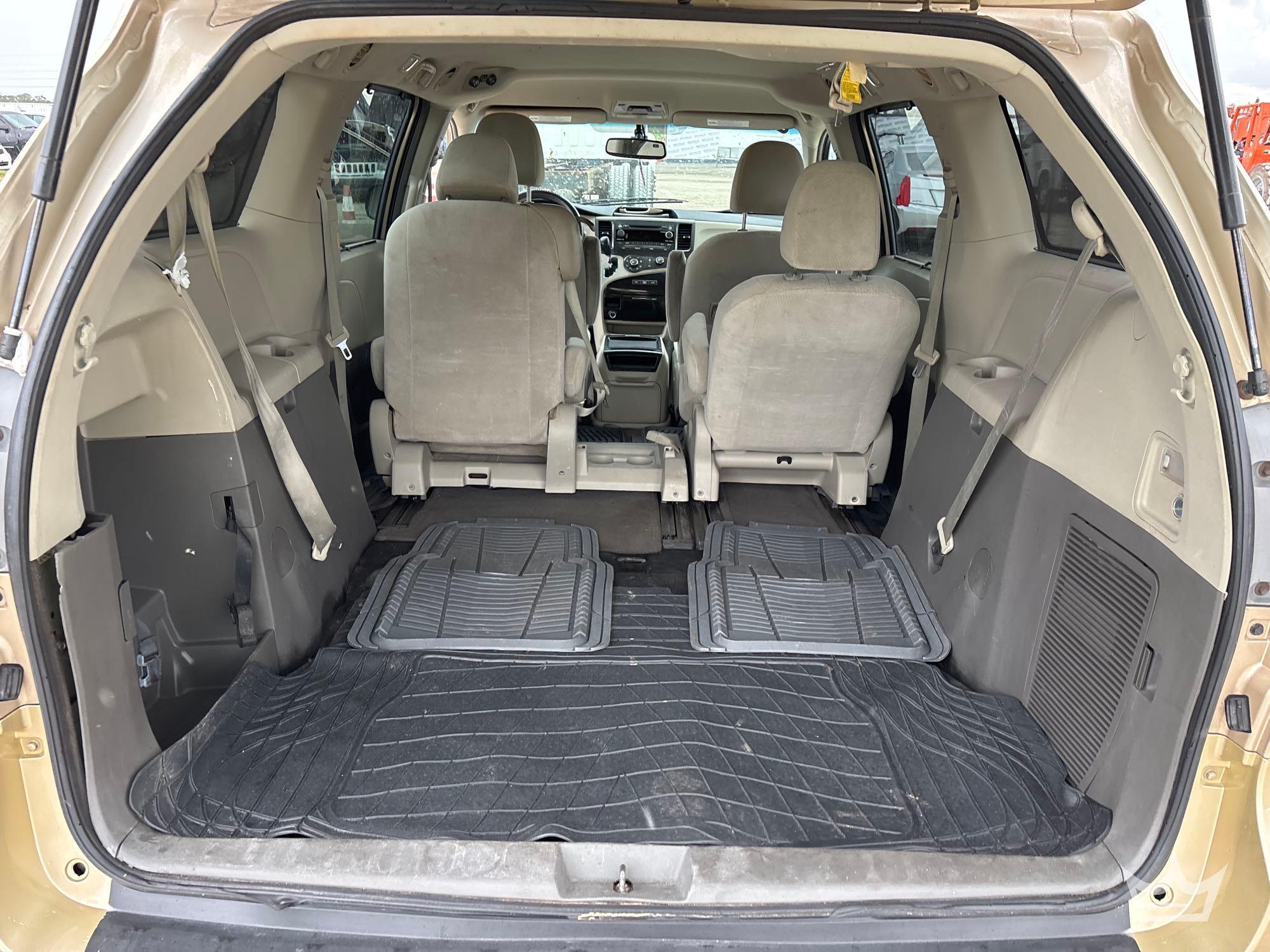2011 Toyota Sienna