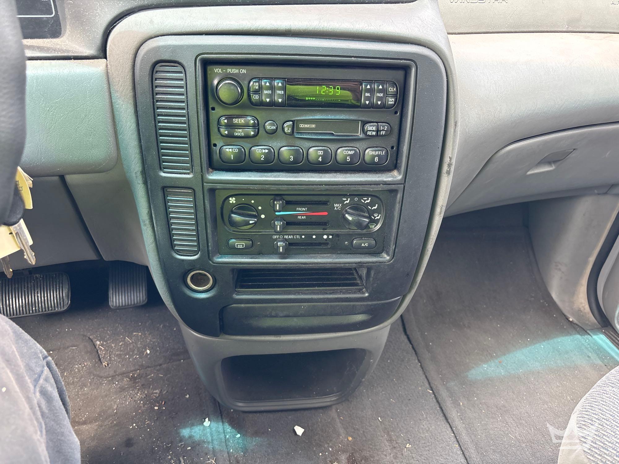 2003 Ford WINDSTAR