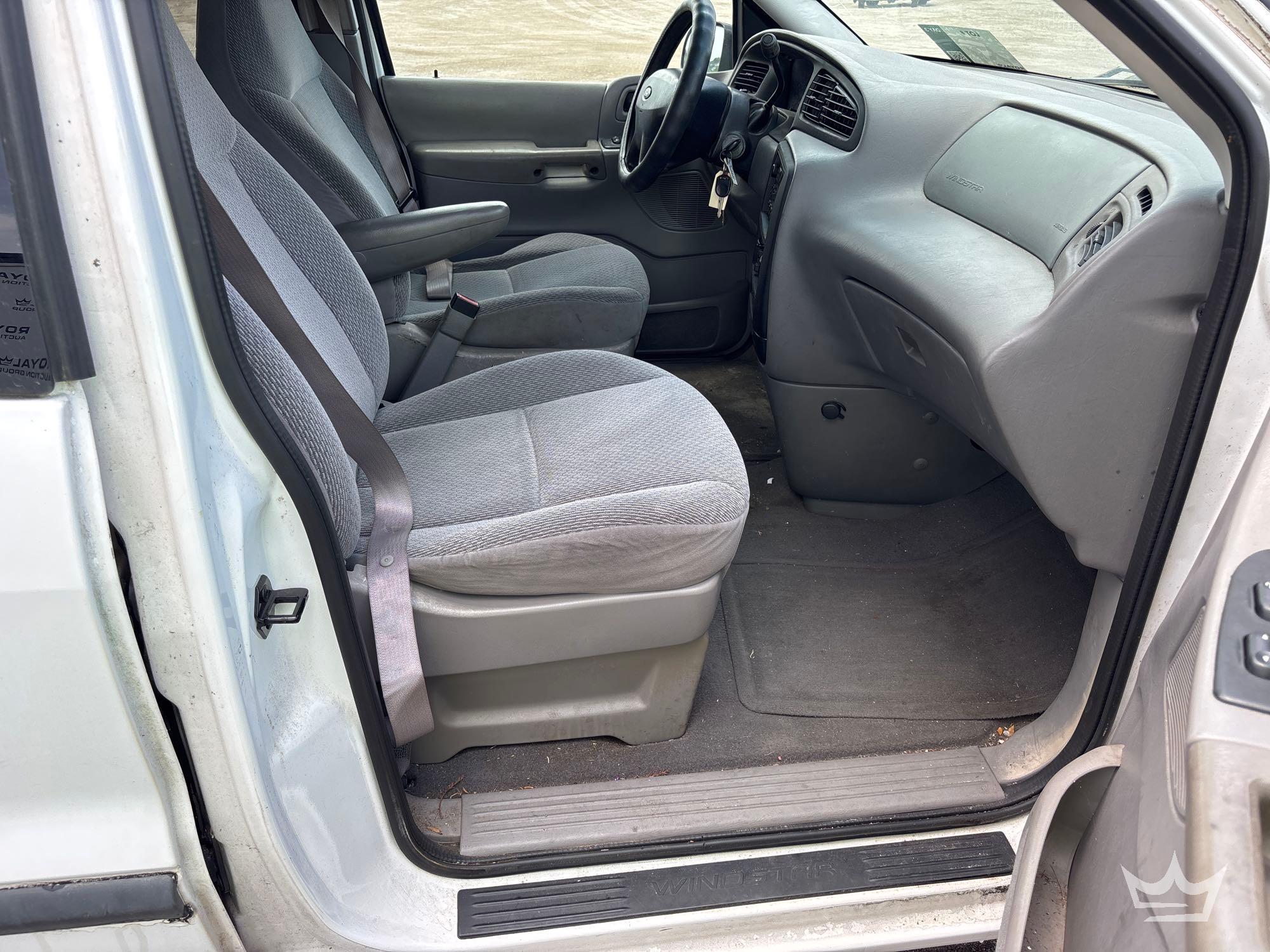 2003 Ford WINDSTAR