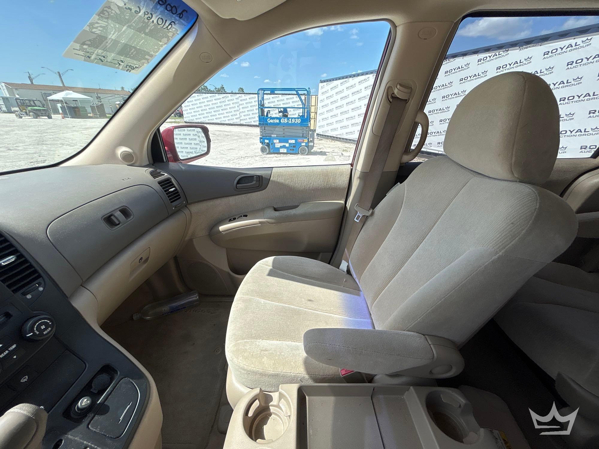2006 Kia Sedona