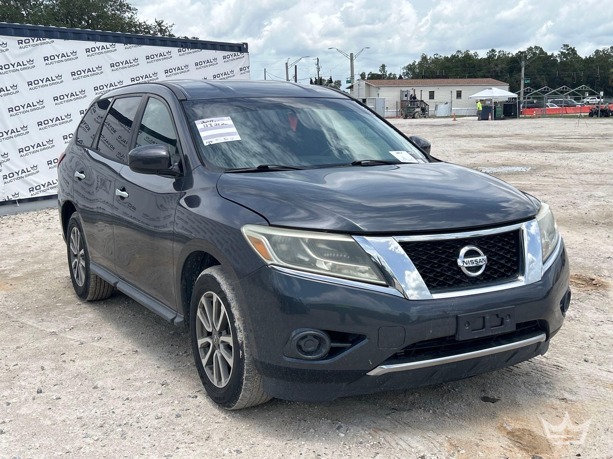Photo of a 2013 Nissan Pathfinder