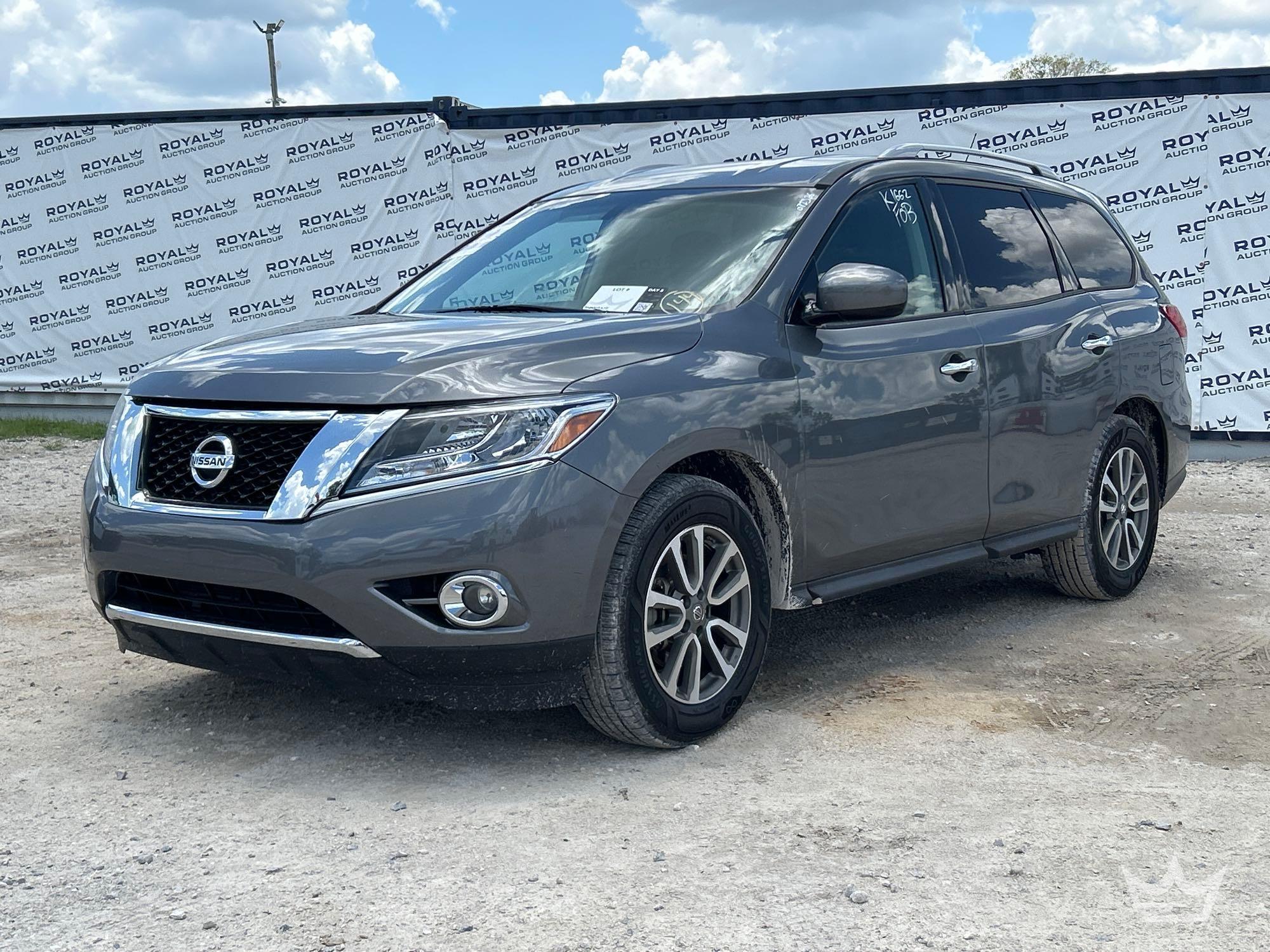 Photo of a 2016 Nissan Pathfinder
