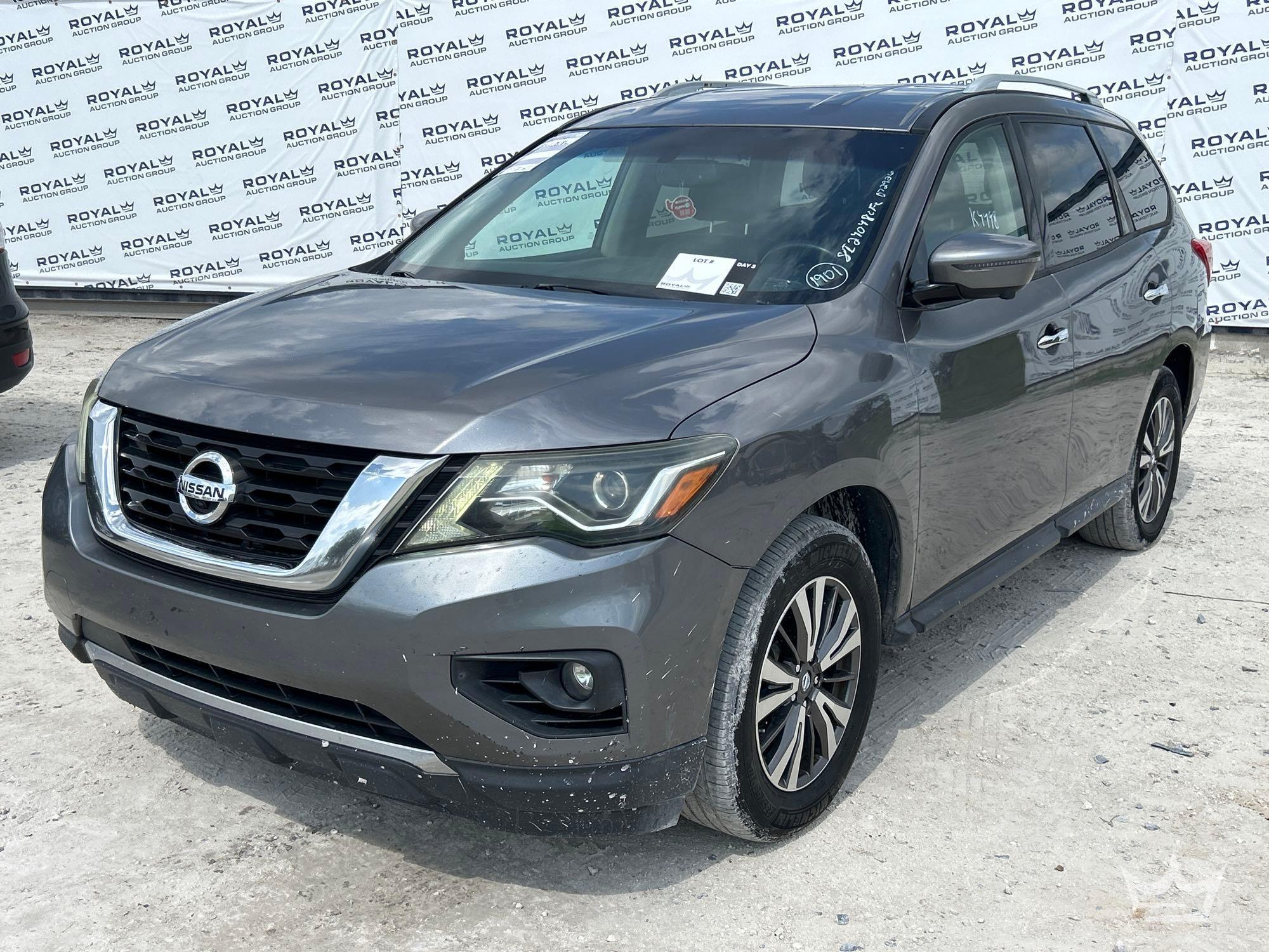 Photo of a 2018 Nissan Pathfinder