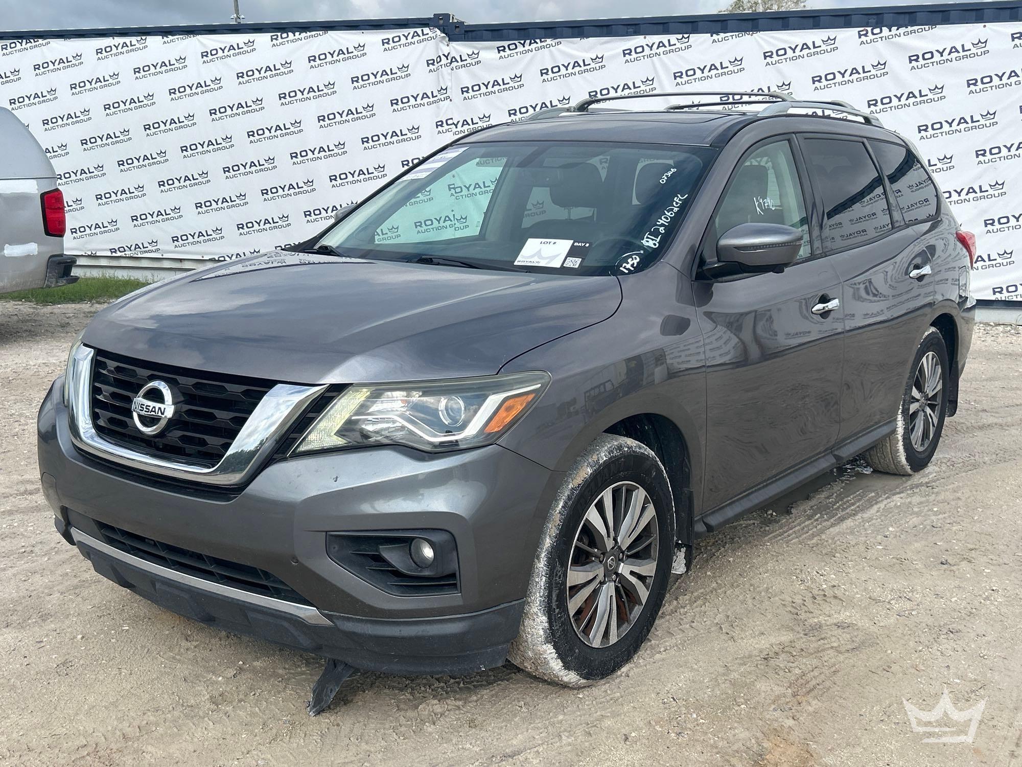 Photo of a 2017 Nissan Pathfinder