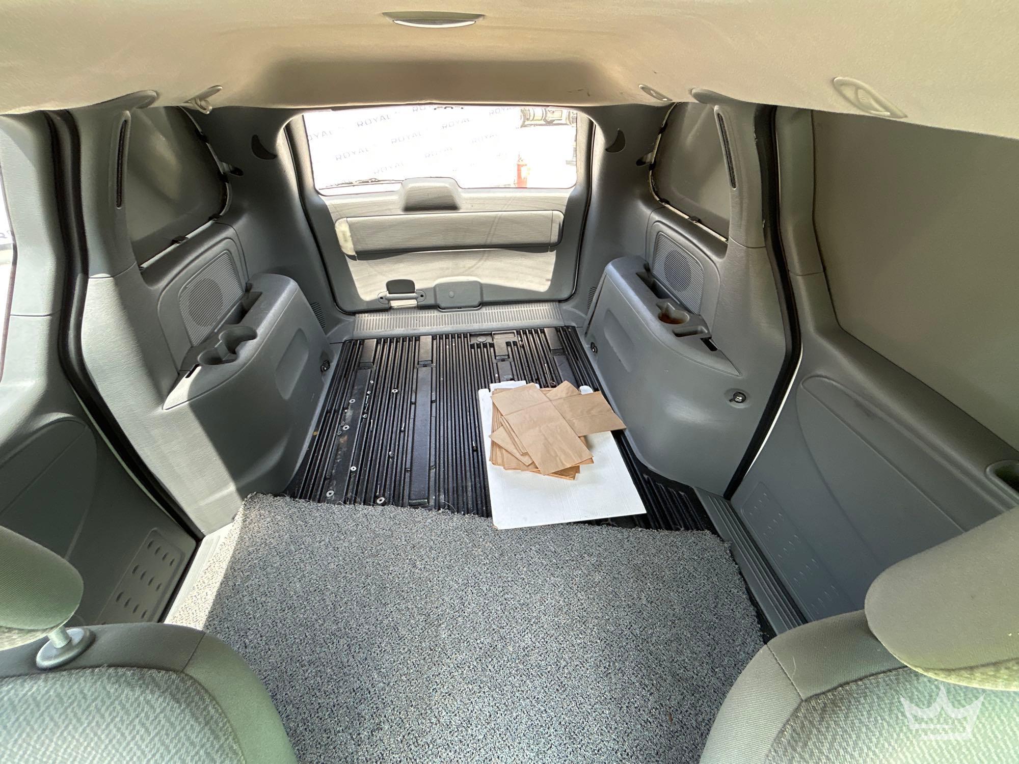 2005 Dodge Caravan