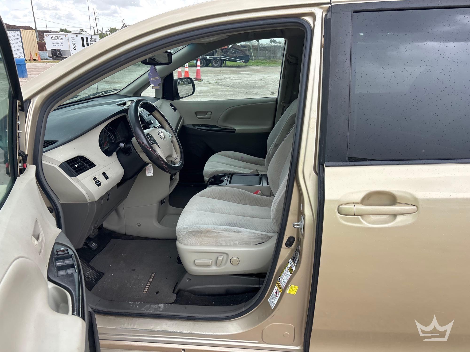 2011 Toyota Sienna