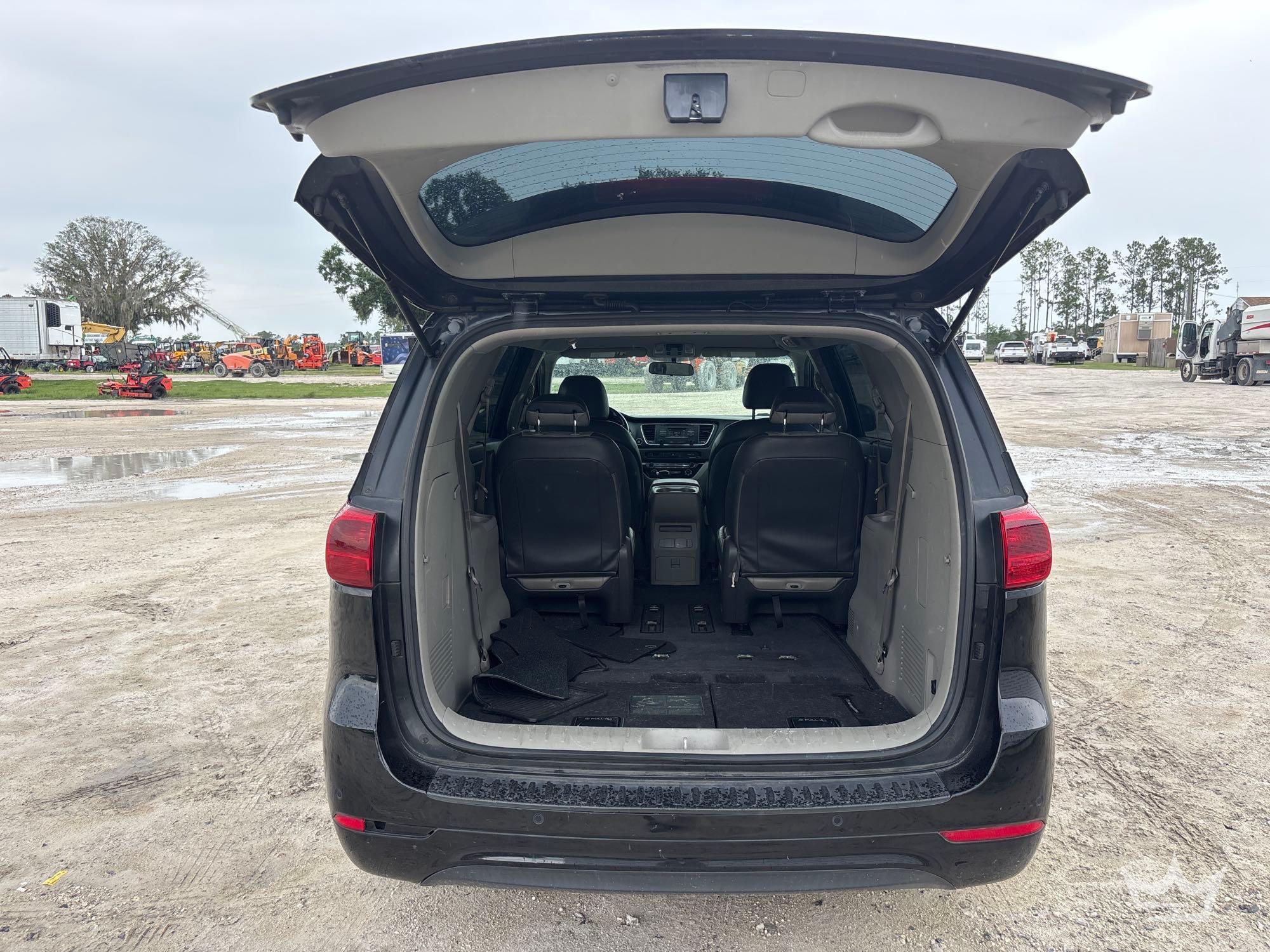 2017 Kia Sedona
