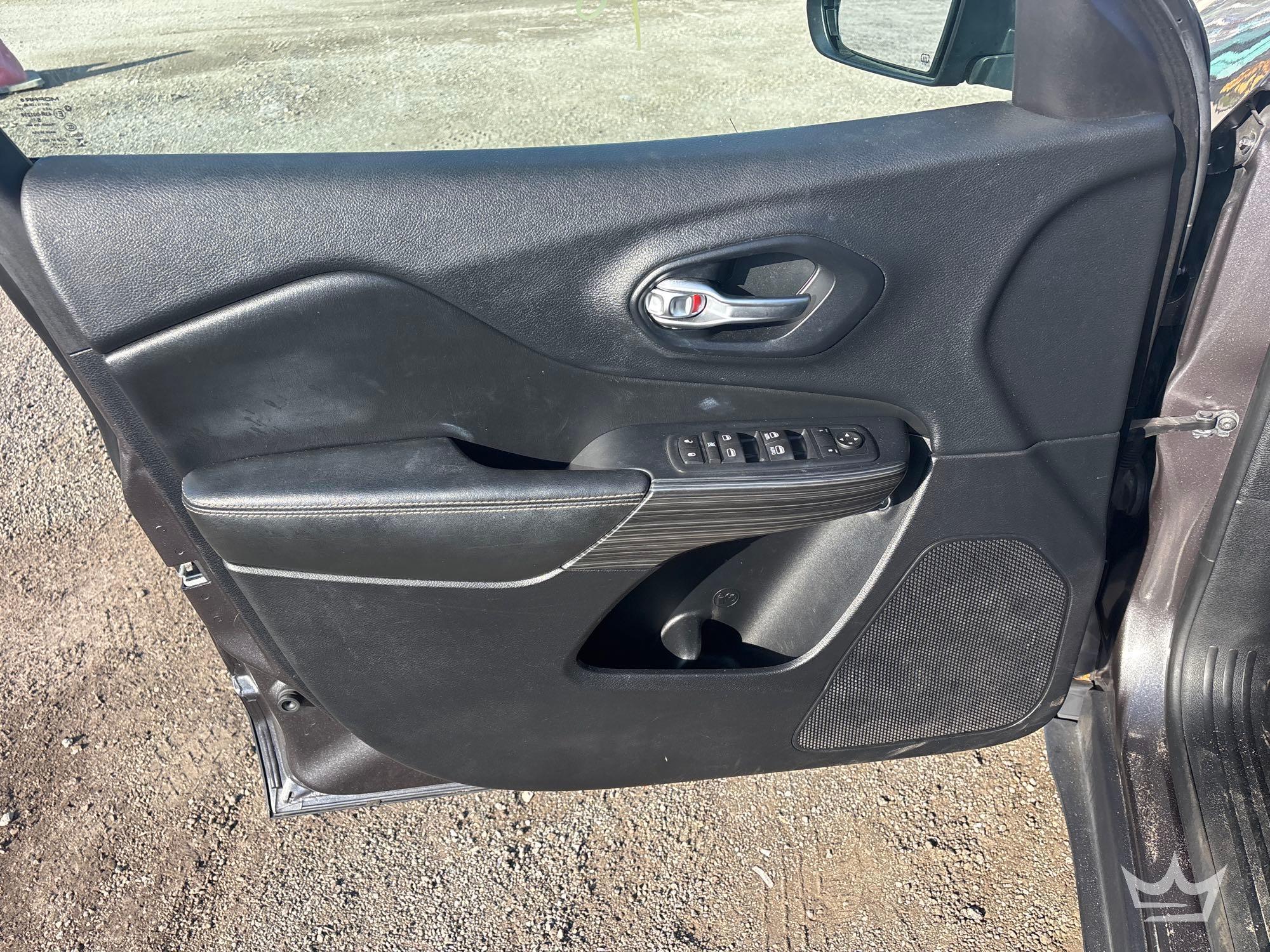 2016 Jeep CHEROKEE