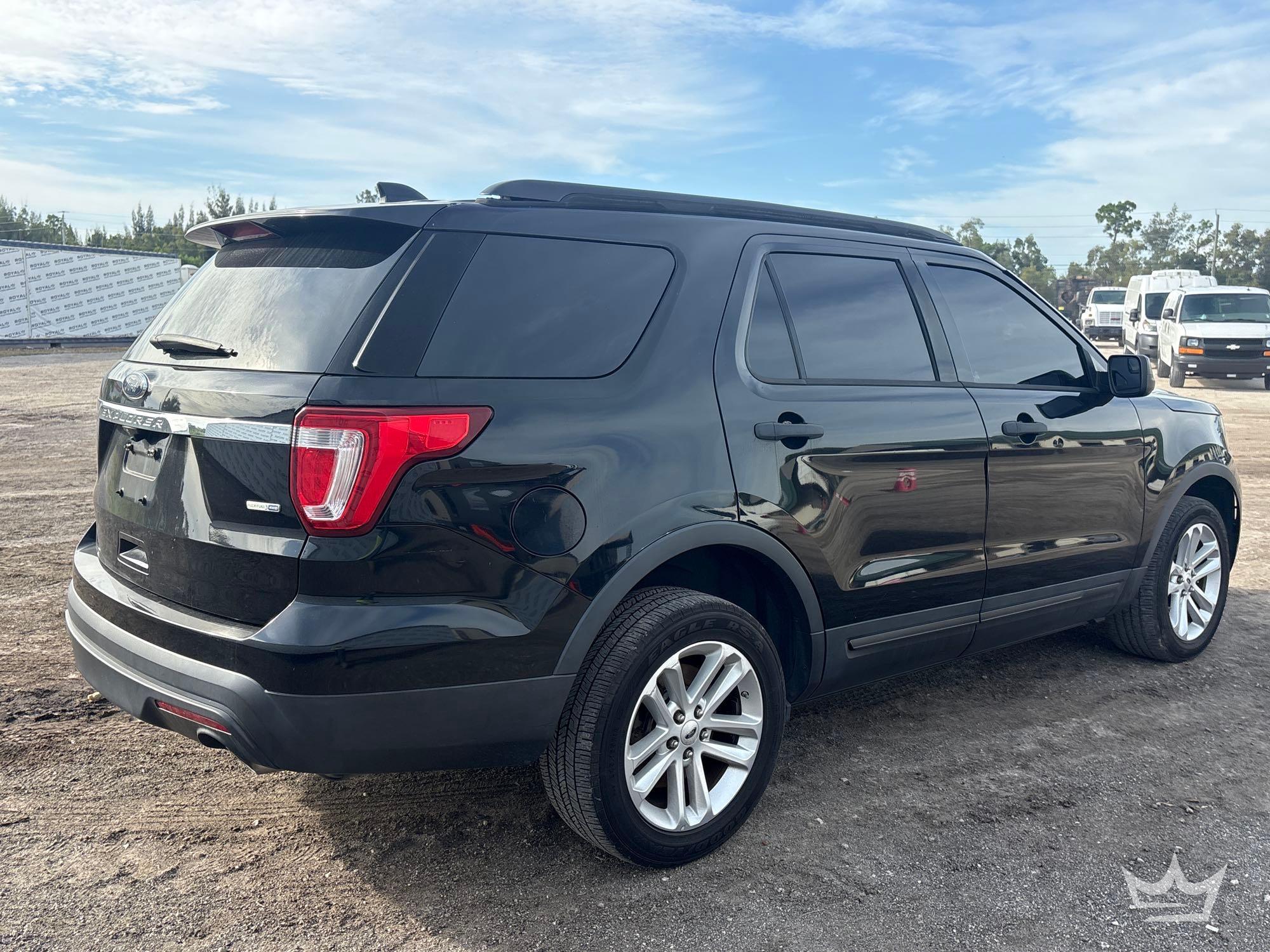 2016 Ford Explorer