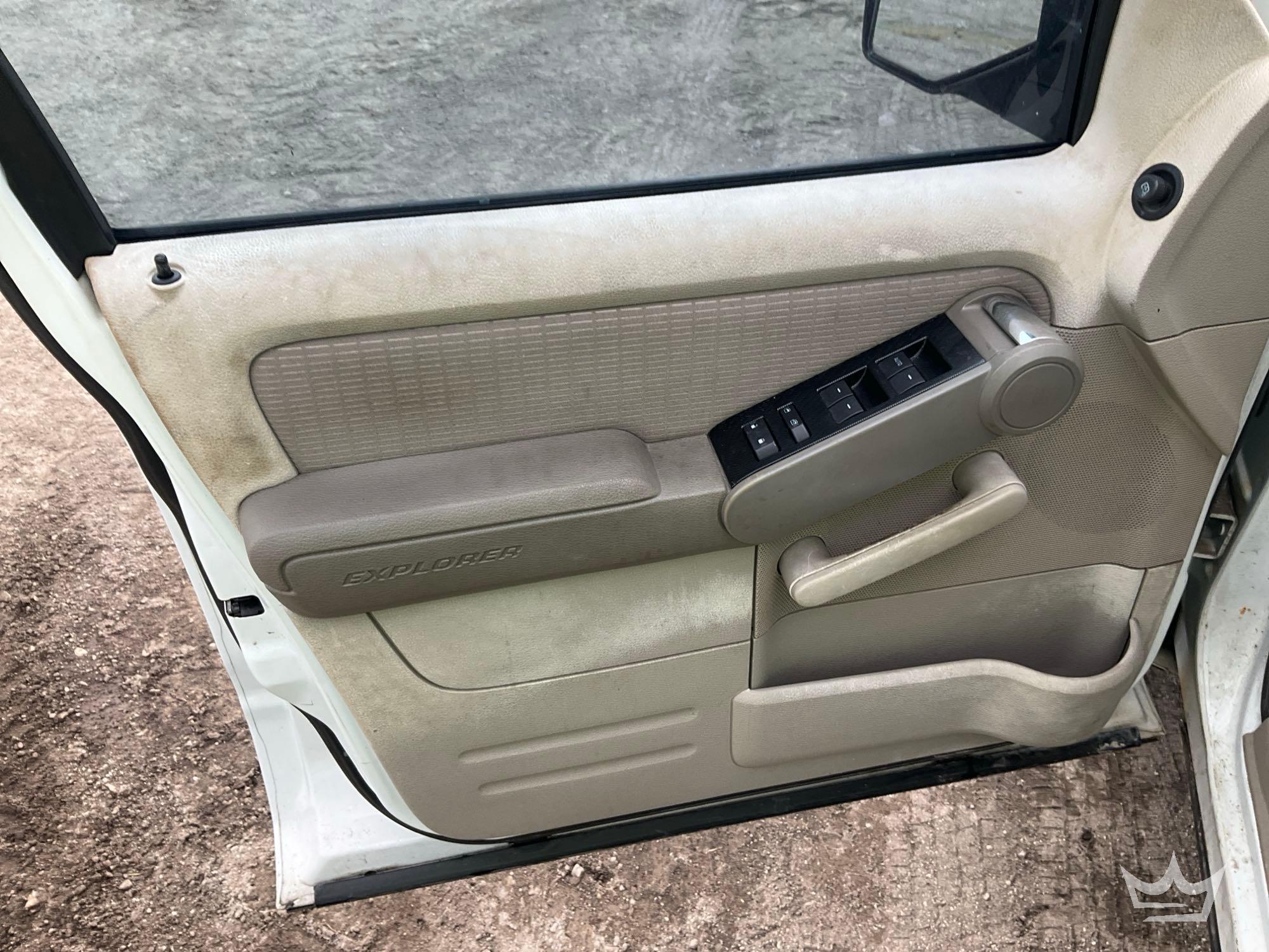 2006 Ford EXPLORER