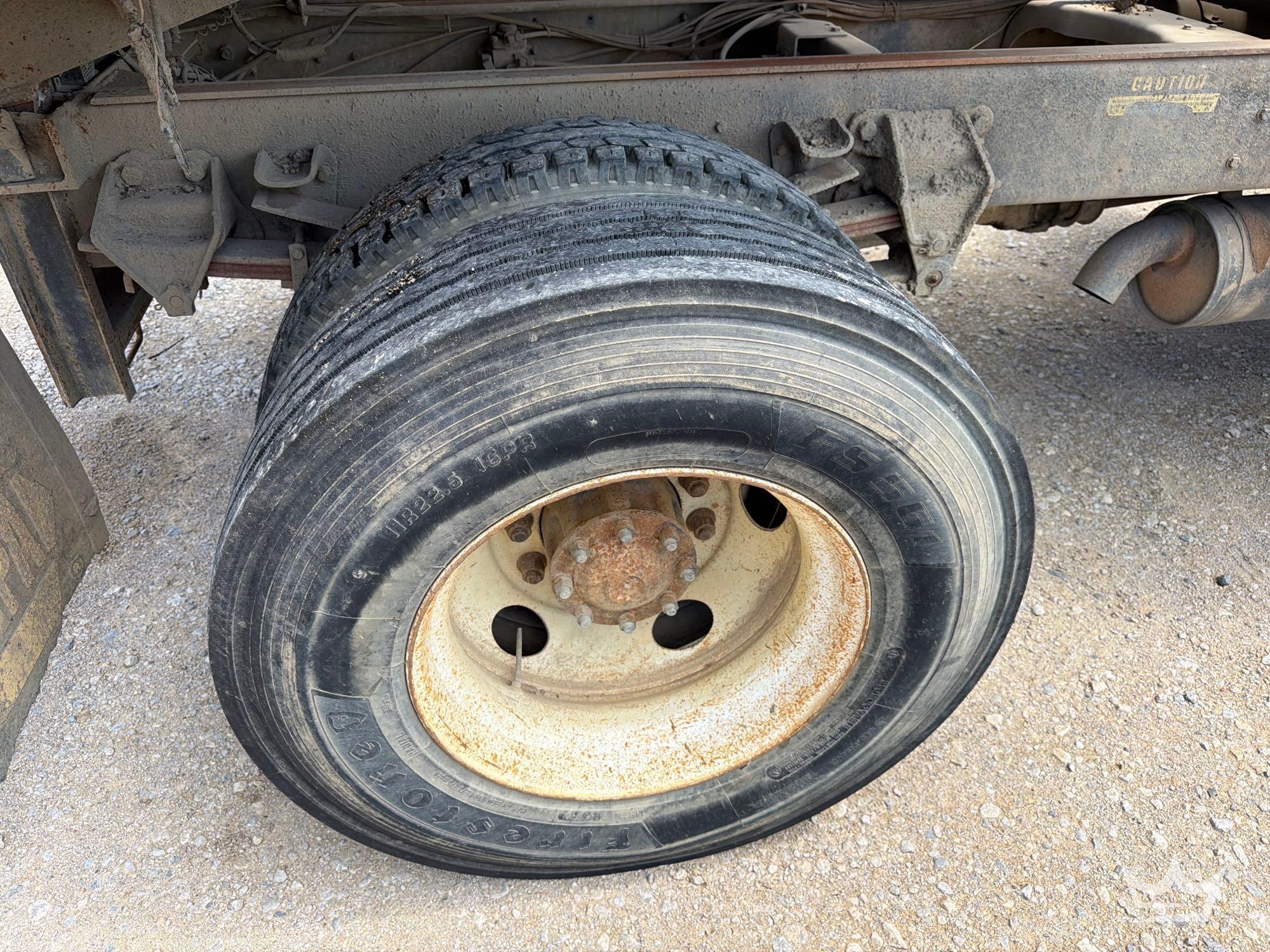 1997 Ford F800